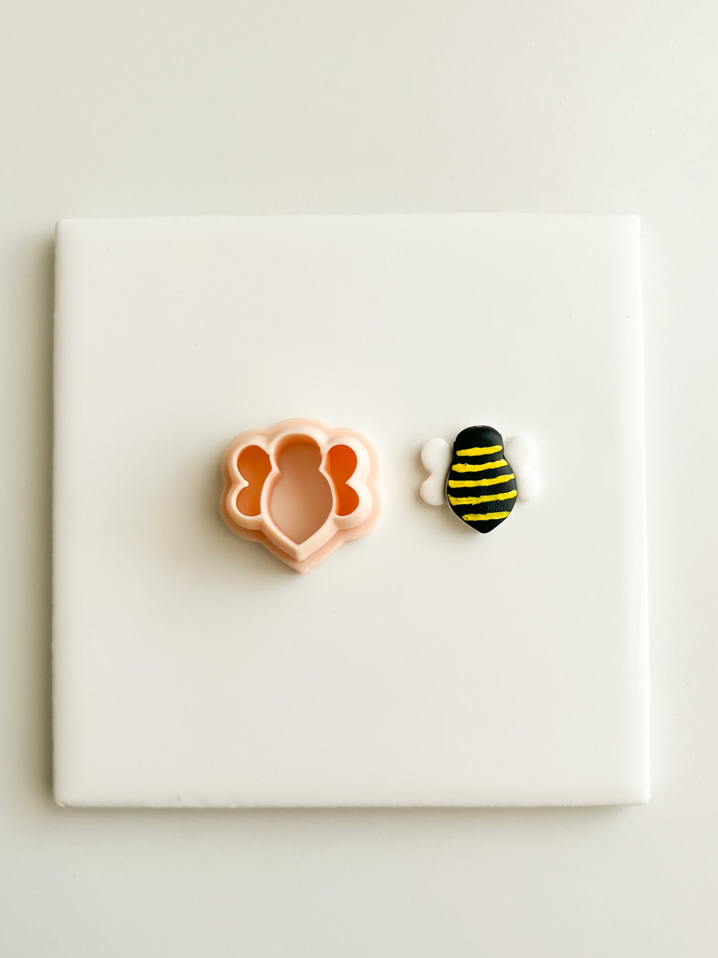 Bumblebee Clay Cutter | Bumblebee Polymer Clay Cutter for DIY Nature Earrings Bee-Themed Jewelry and Handmade Cute Accessories