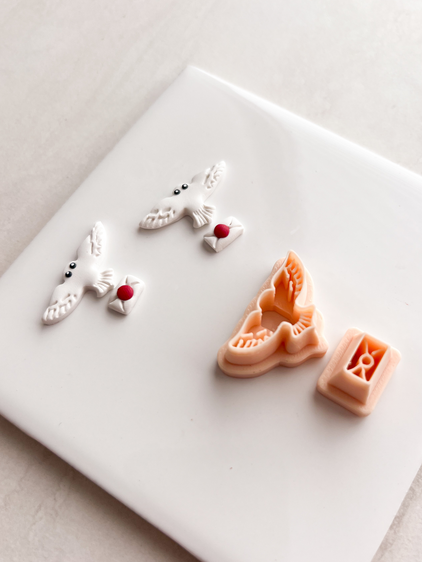 Hedwig Owl Carrying Letter Clay Cutter | Hedwig Owl Carrying Letter Polymer Clay Cutter for DIY Wizard Earrings Harry Potter Jewelry and Handmade Magical Accessories