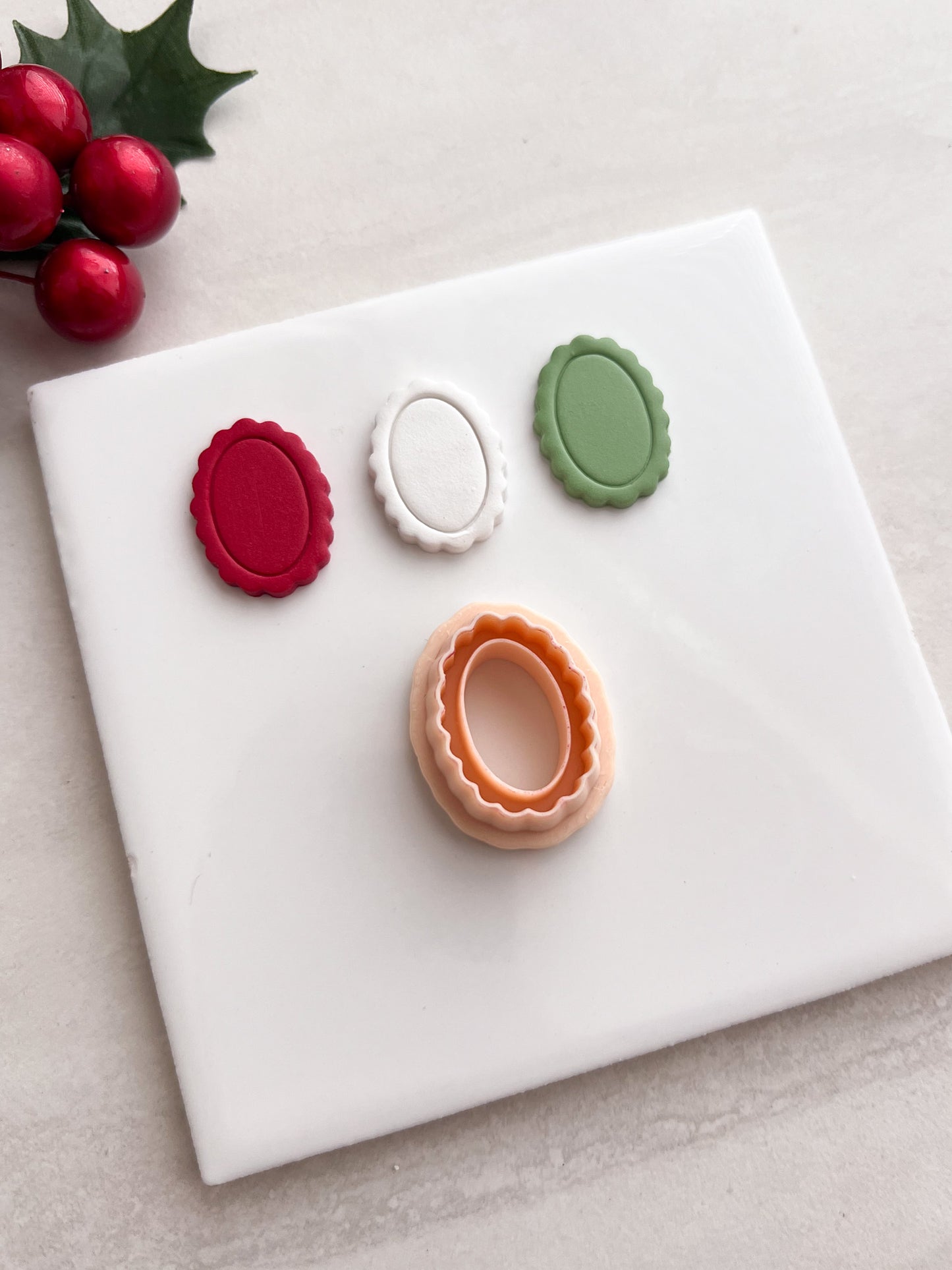 Embossed Portrait No. 1 Clay Cutter | Embossed Portrait No. 1 Polymer Clay Cutter for DIY Classic Earrings Vintage-Themed Jewelry and Handmade Decorative Accessories