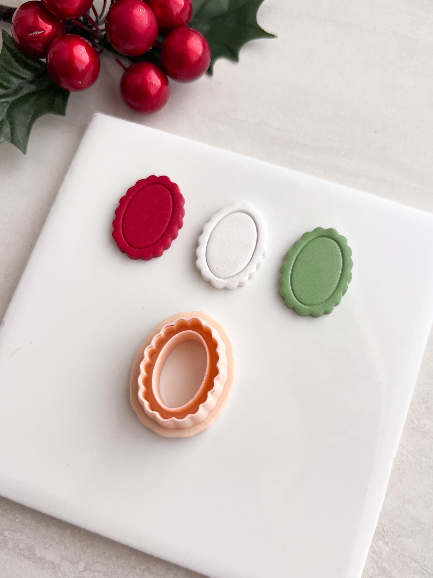 Embossed Portrait No. 1 Clay Cutter | Embossed Portrait No. 1 Polymer Clay Cutter for DIY Classic Earrings Vintage-Themed Jewelry and Handmade Decorative Accessories