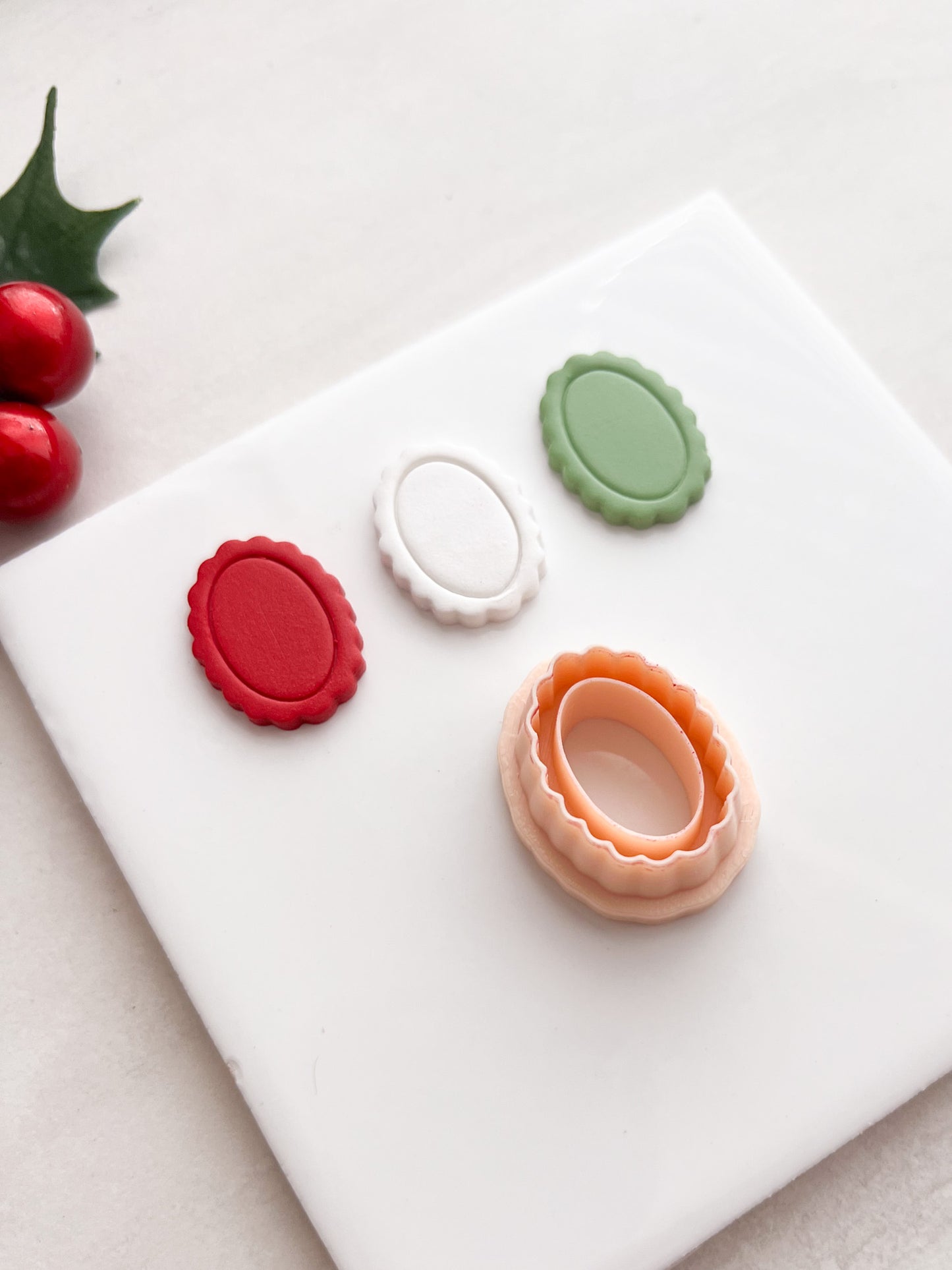 Embossed Portrait No. 1 Clay Cutter | Embossed Portrait No. 1 Polymer Clay Cutter for DIY Classic Earrings Vintage-Themed Jewelry and Handmade Decorative Accessories