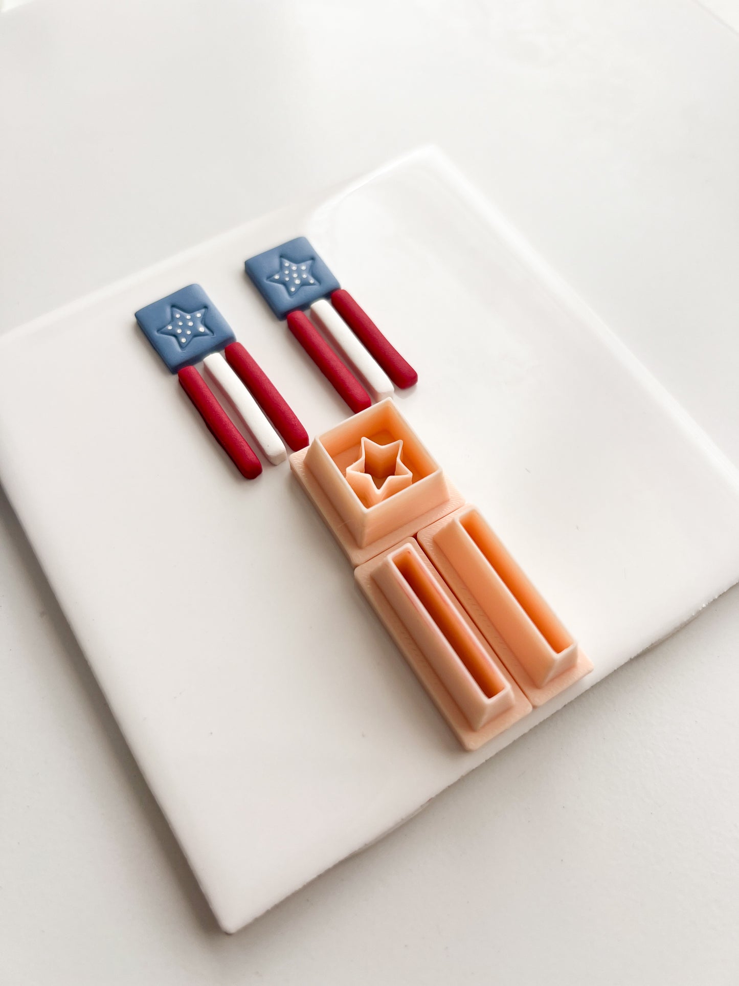 Flag Dangle Clay Cutter | Flag Dangle Polymer Clay Cutter for DIY Patriotic Earrings Fourth of July Jewelry and Handmade Celebration Accessories