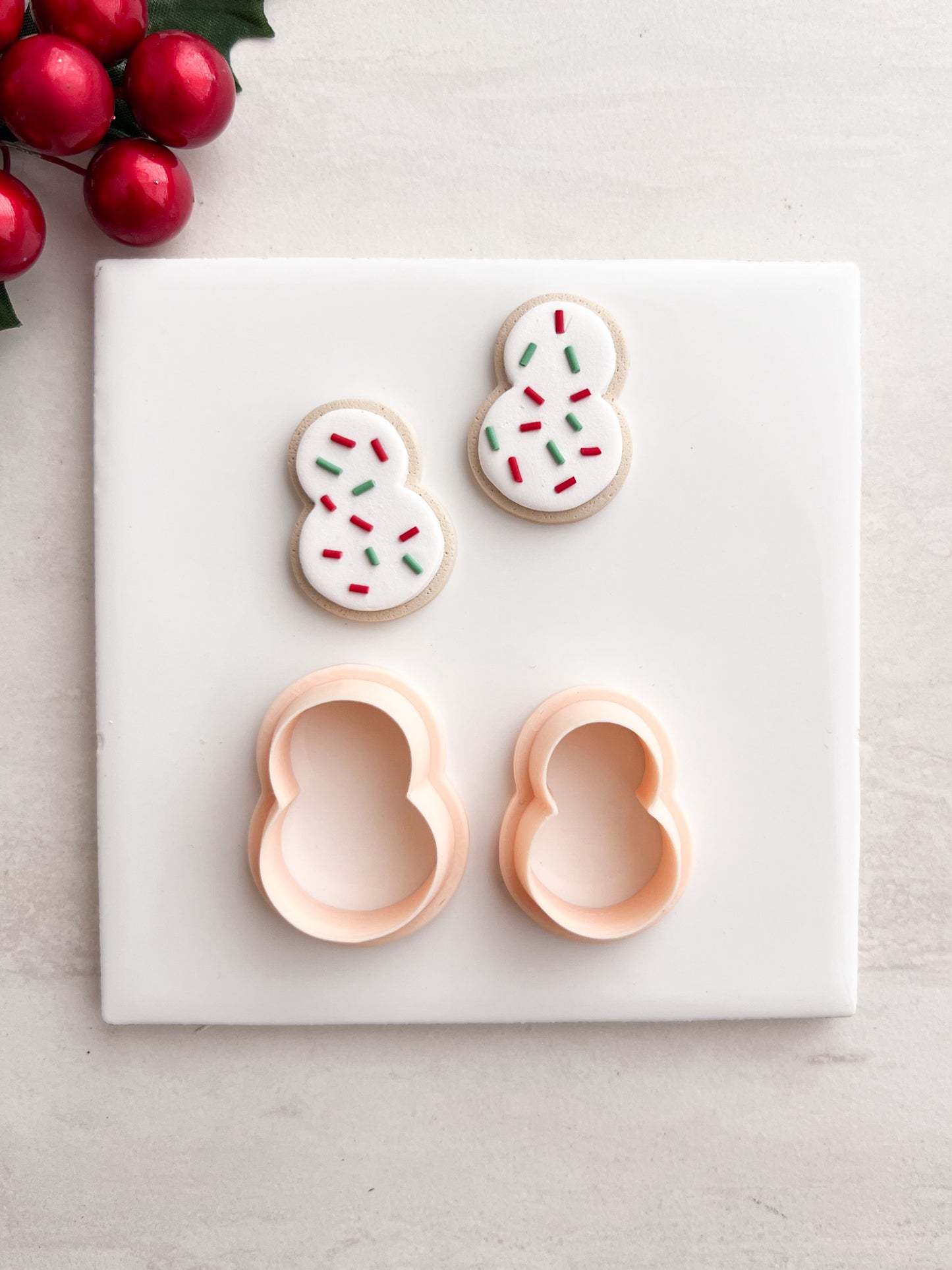 Snowman Frosted Cookie Clay Cutter | Snowman Frosted Cookie Polymer Clay Cutter for DIY Holiday Earrings Baking-Themed Jewelry and Handmade Christmas Accessories