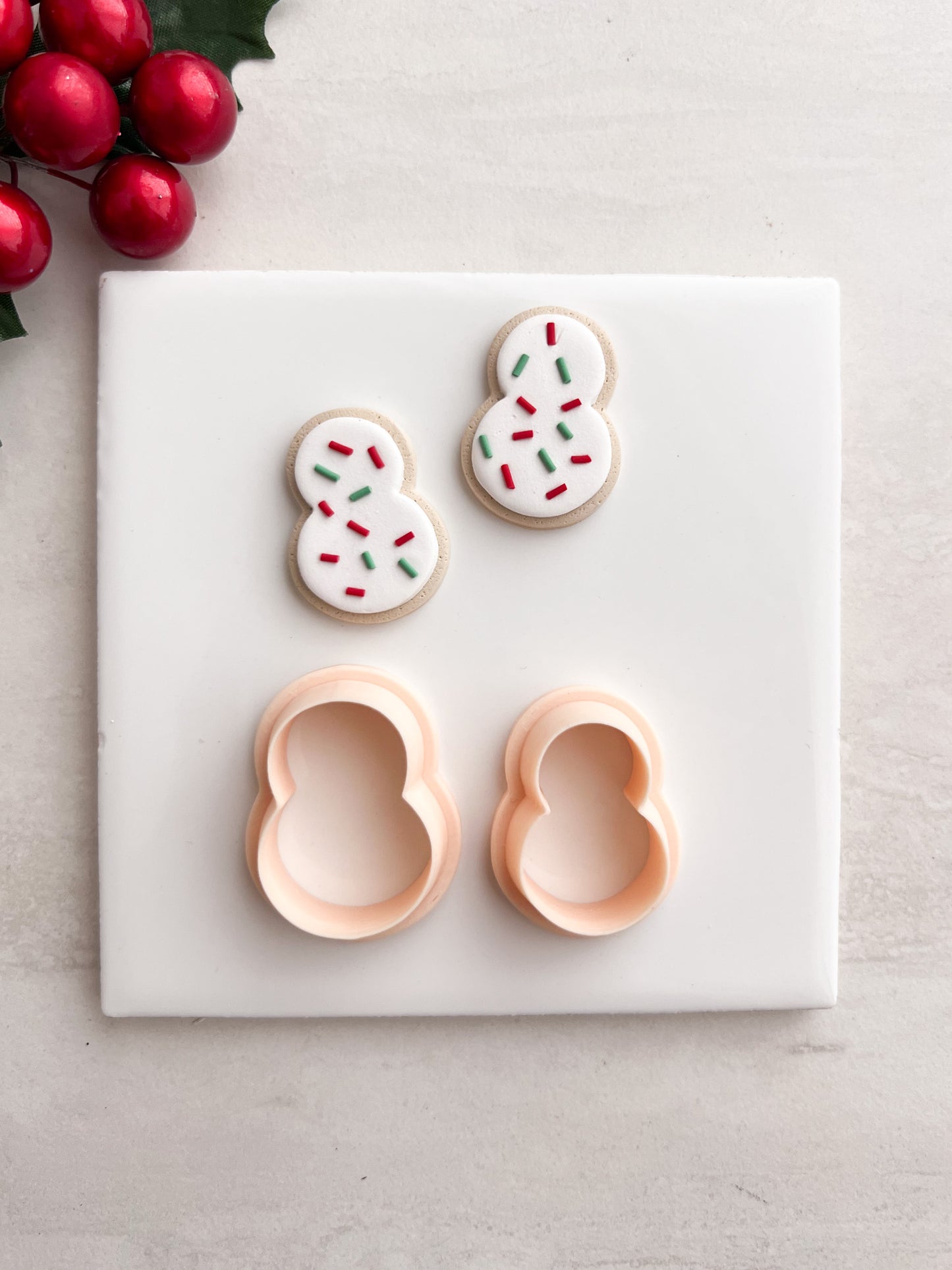Snowman Frosted Cookie Clay Cutter | Snowman Frosted Cookie Polymer Clay Cutter for DIY Holiday Earrings Baking-Themed Jewelry and Handmade Christmas Accessories
