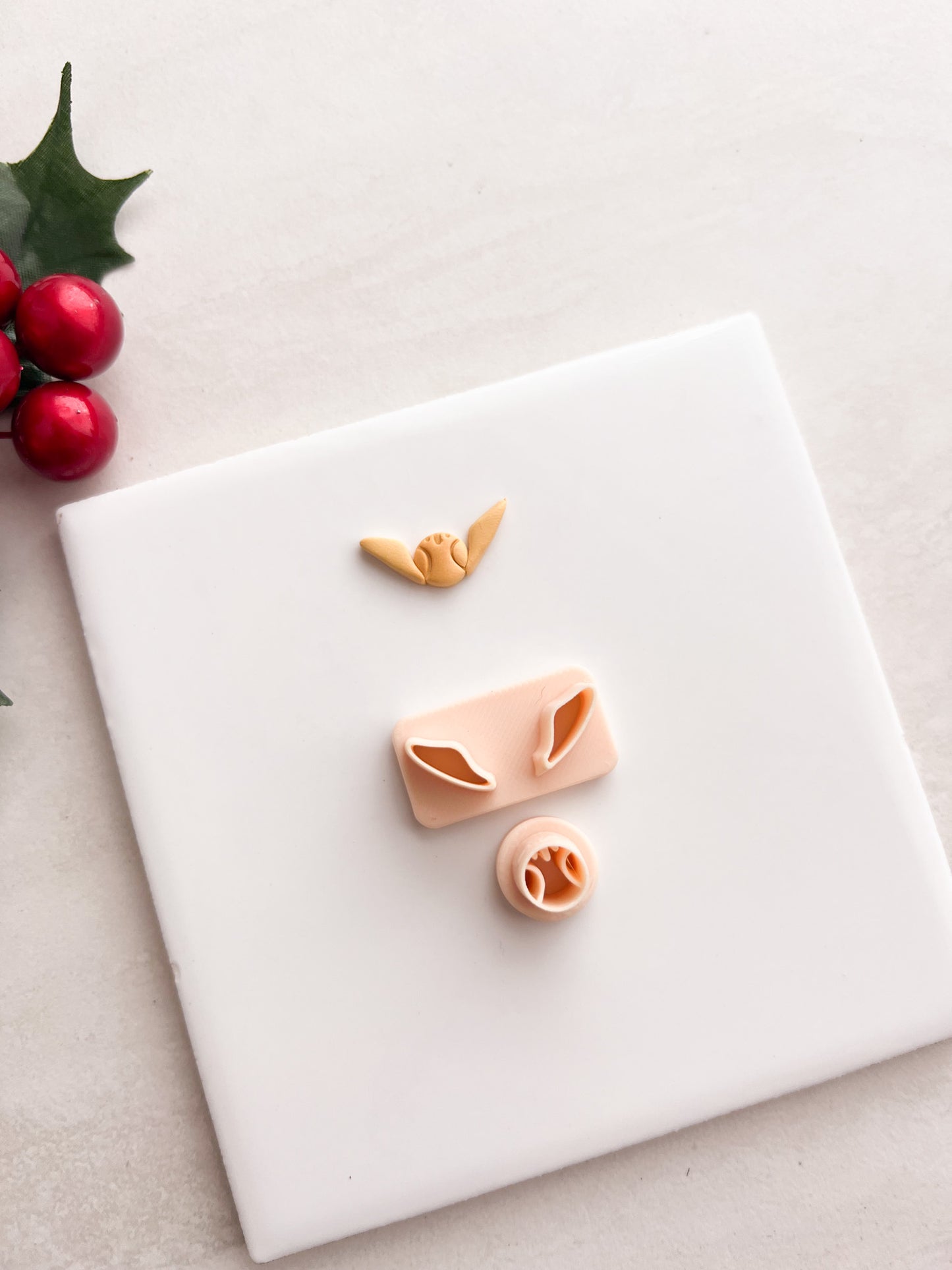 Golden Snitch Clay Cutter | Golden Snitch Polymer Clay Cutter for DIY Wizard Earrings Harry Potter-Themed Jewelry and Handmade Magical Accessories