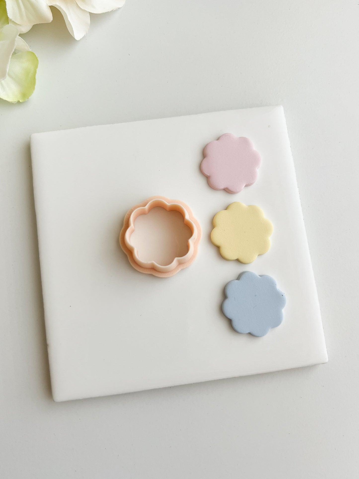 Scalloped Circle No. 2 Clay Cutter | Scalloped Circle No. 2 Polymer Clay Cutter for DIY Geometric Earrings Modern Jewelry and Handmade Minimalist Accessories