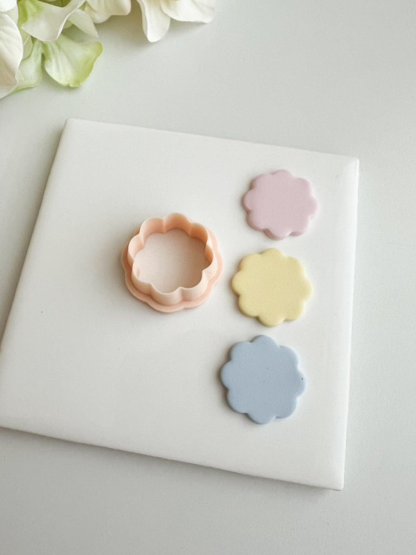 Scalloped Circle No. 2 Clay Cutter | Scalloped Circle No. 2 Polymer Clay Cutter for DIY Geometric Earrings Modern Jewelry and Handmade Minimalist Accessories