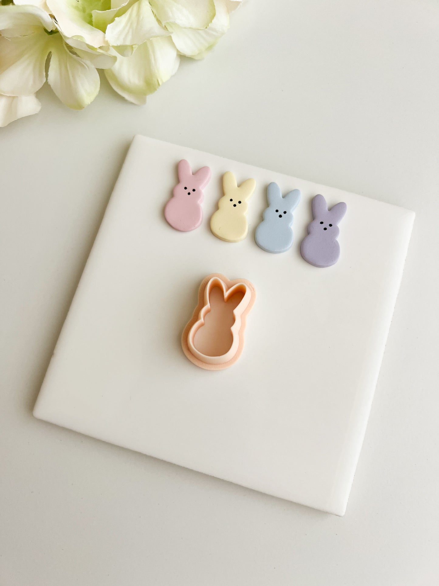 Bunny Peep No. 2 Clay Cutter | Bunny Peep No. 2 Polymer Clay Cutter for DIY Easter Earrings Cute Bunny-Themed Jewelry and Handmade Spring Accessories