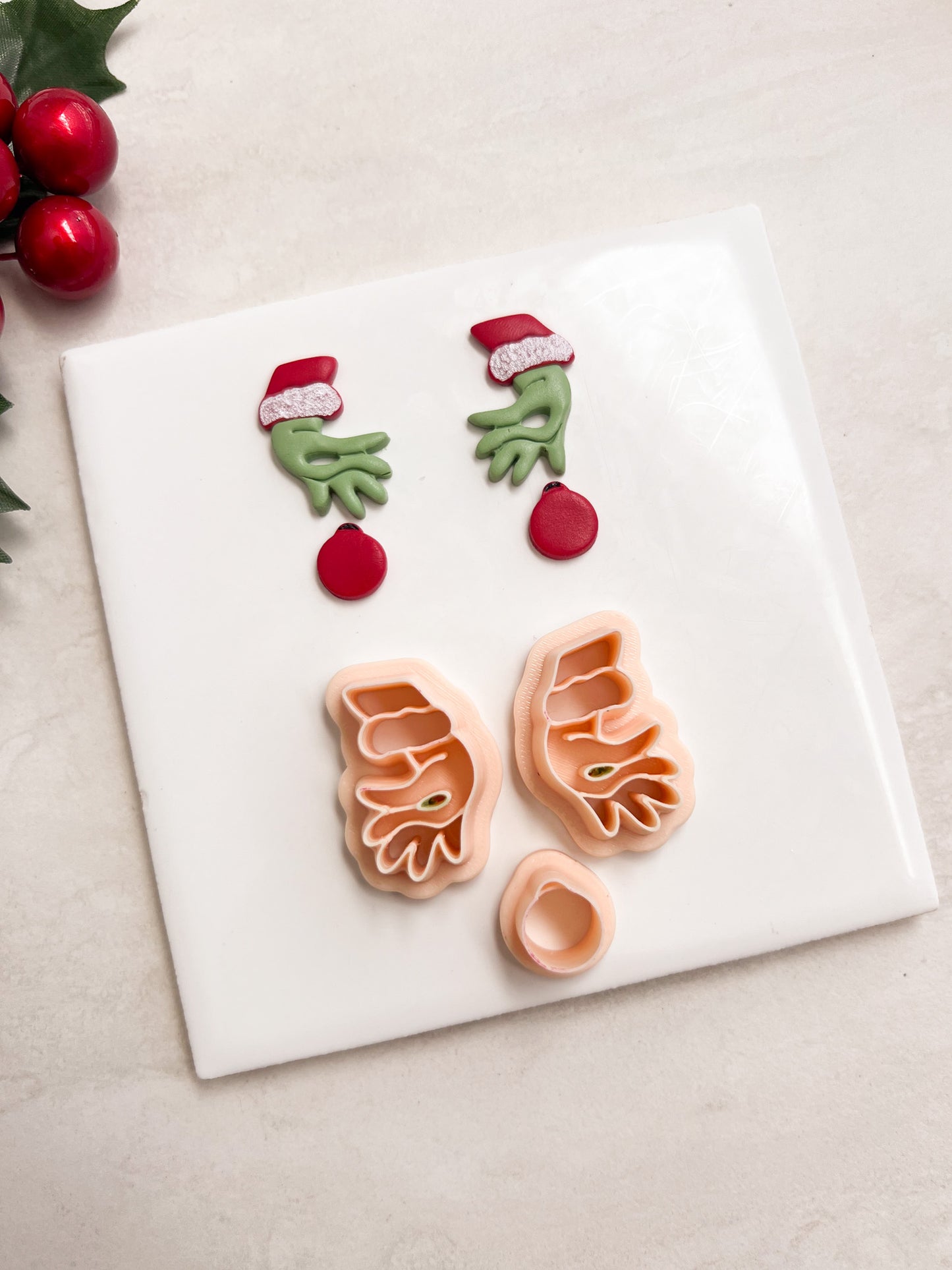 Grinch Hand Clay Cutter | Grinch Hand Polymer Clay Cutter for DIY Christmas Earrings Holiday-Themed Jewelry and Handmade Festive Accessories