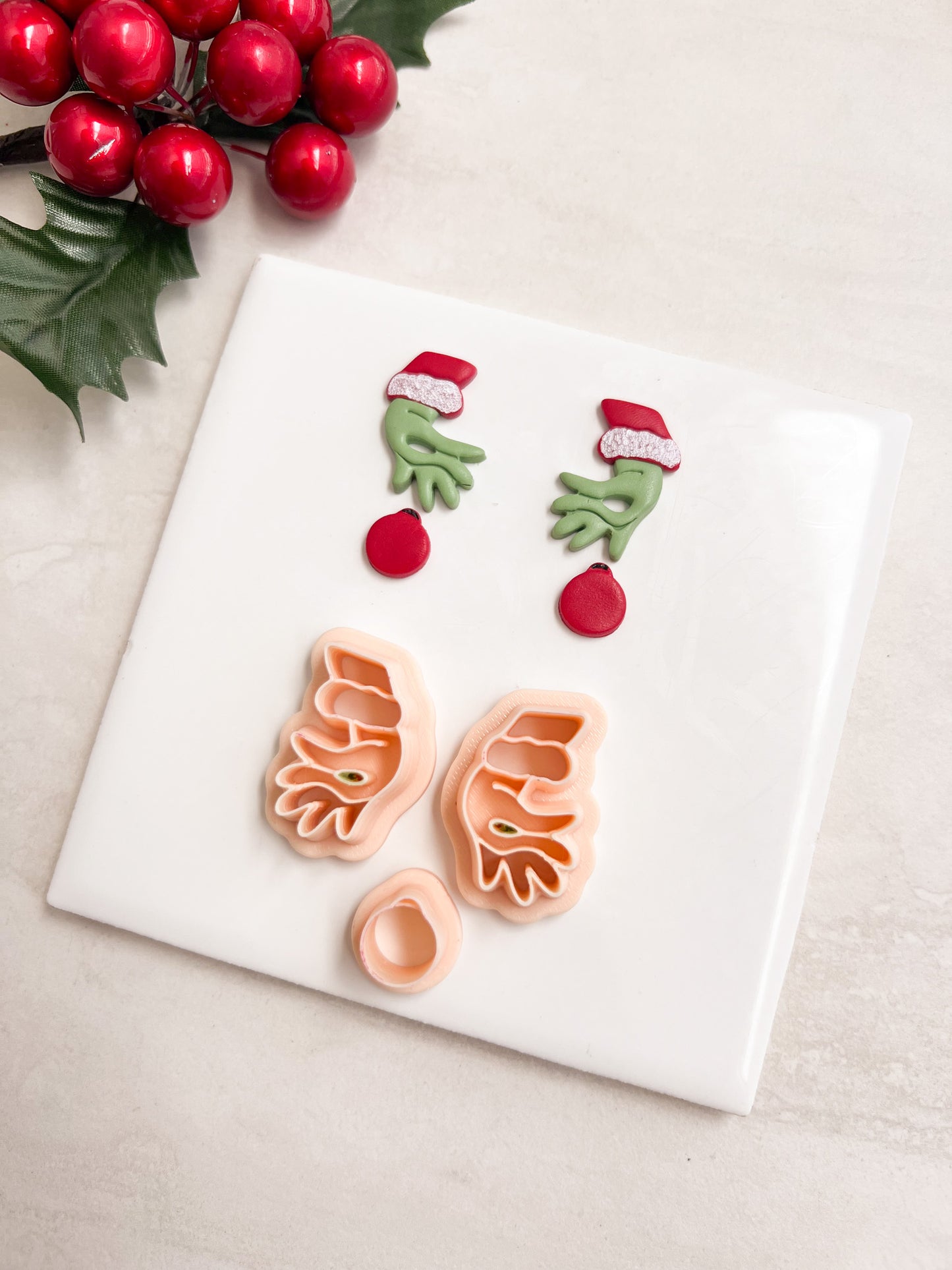 Grinch Hand Clay Cutter | Grinch Hand Polymer Clay Cutter for DIY Christmas Earrings Holiday-Themed Jewelry and Handmade Festive Accessories