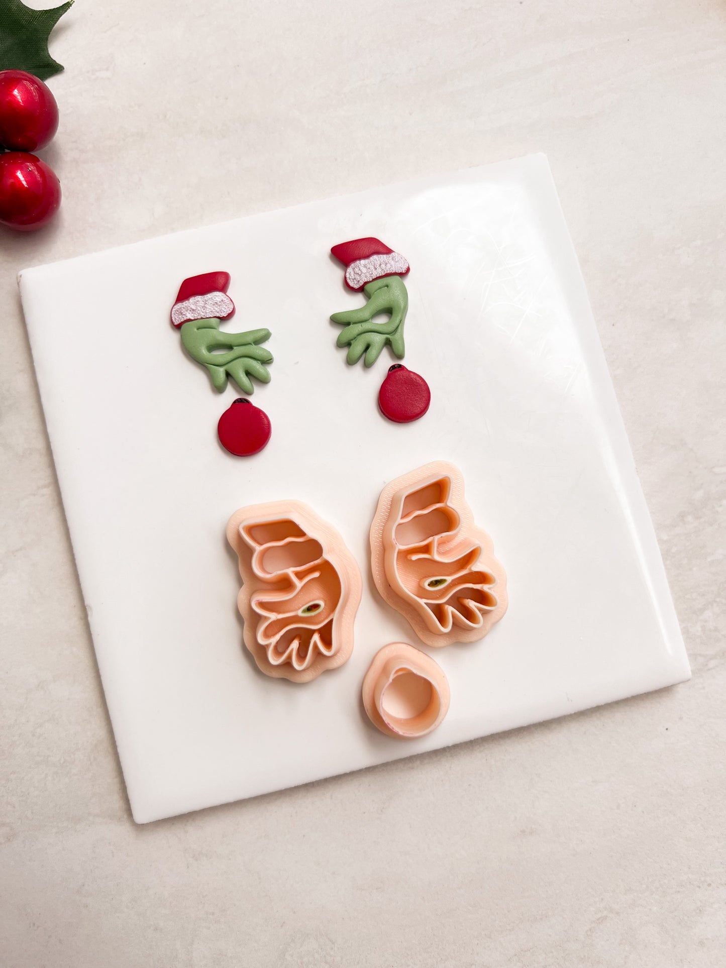 Grinch Hand Clay Cutter | Grinch Hand Polymer Clay Cutter for DIY Christmas Earrings Holiday-Themed Jewelry and Handmade Festive Accessories