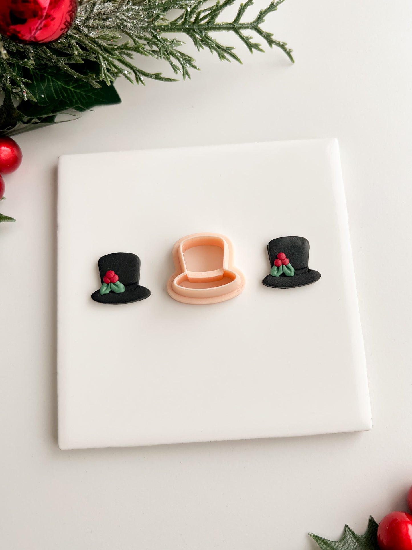 Christmas Carol Scrooge Hat Clay Cutter | Christmas Carol Scrooge Hat Polymer Clay Cutter for DIY Dickens-Themed Earrings Holiday Jewelry and Handmade Festive Accessories