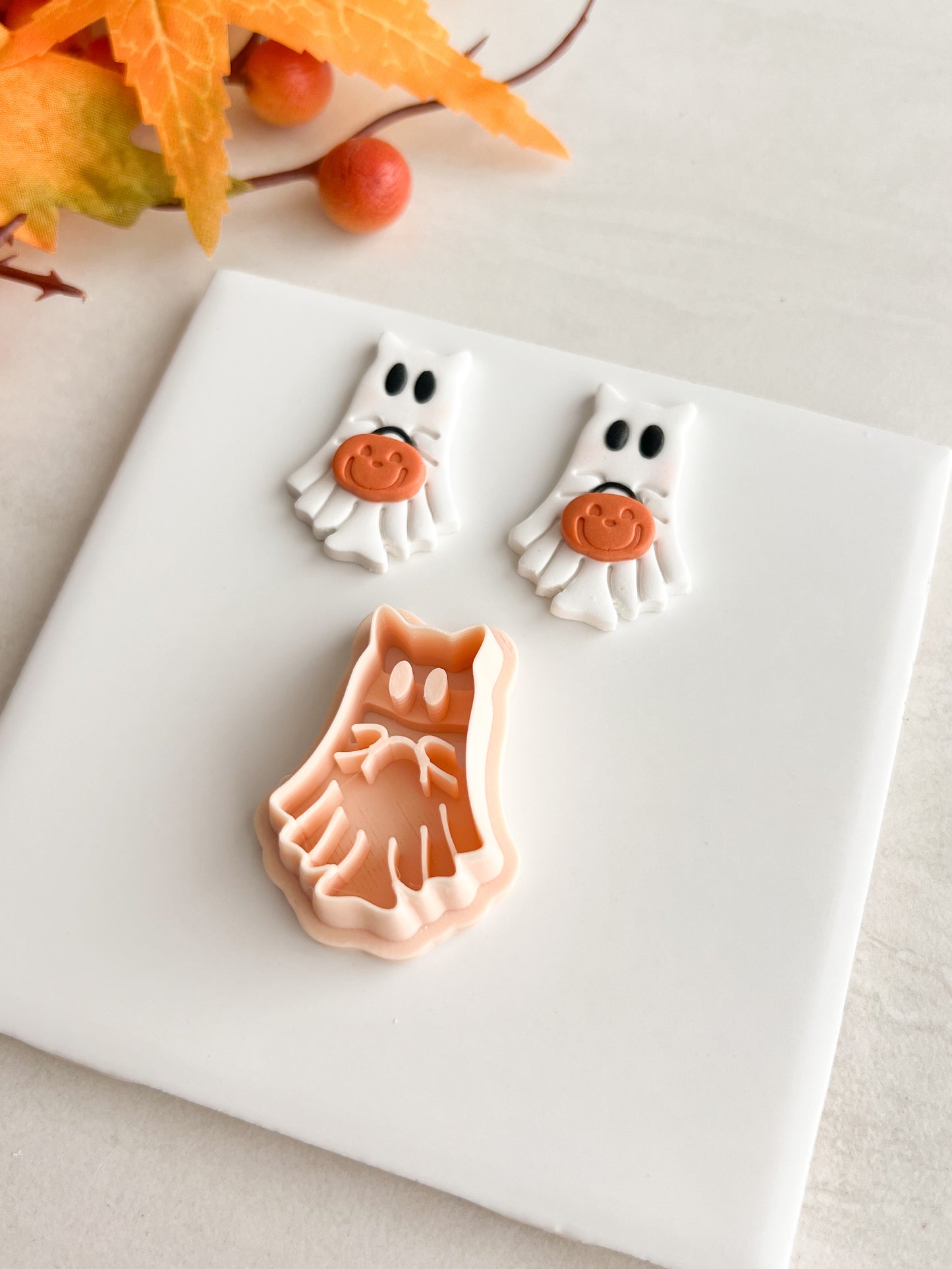 Ghost Cat Clay Cutter | Ghost Cat Polymer Clay Cutter for DIY Halloween Earrings Cat-Themed Jewelry and Handmade Spooky Accessories