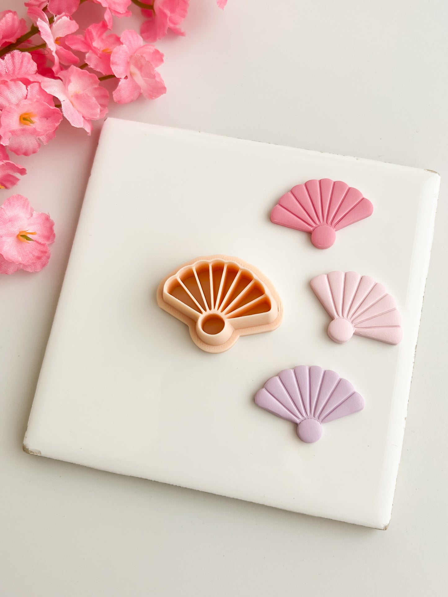 Hand Fan Clay Cutter | Hand Fan Polymer Clay Cutter for DIY Elegant Earrings Vintage-Themed Jewelry and Handmade Chic Accessories