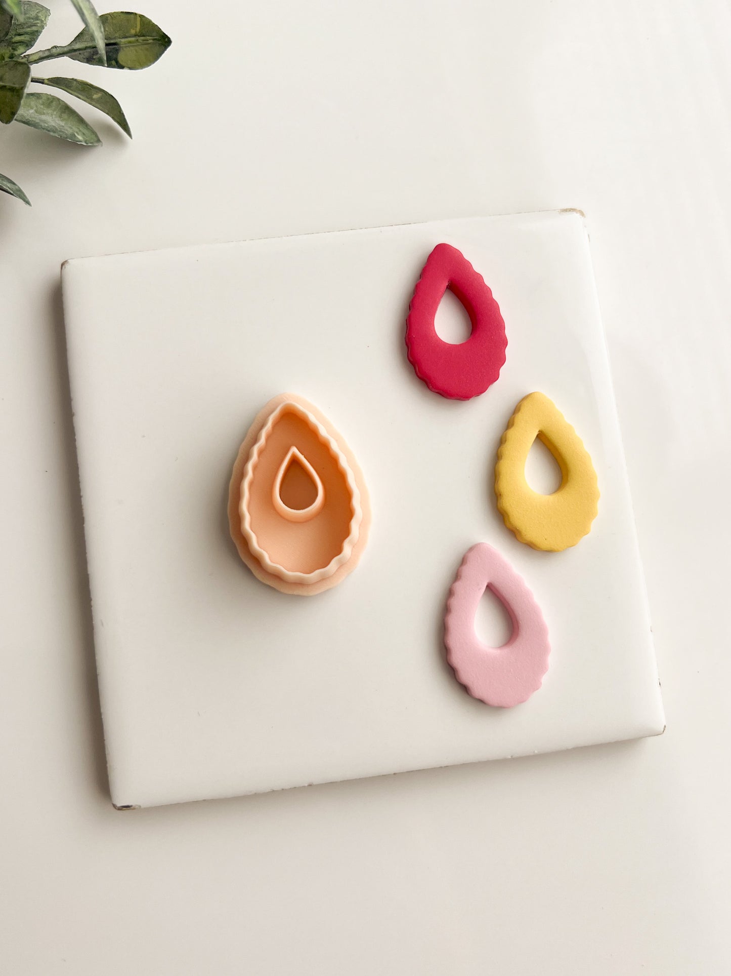 Ridged Donut Oval Clay Cutter | Ridged Donut Oval Polymer Clay Cutter for DIY Earrings Fun Jewelry and Trendy Handmade Accessories
