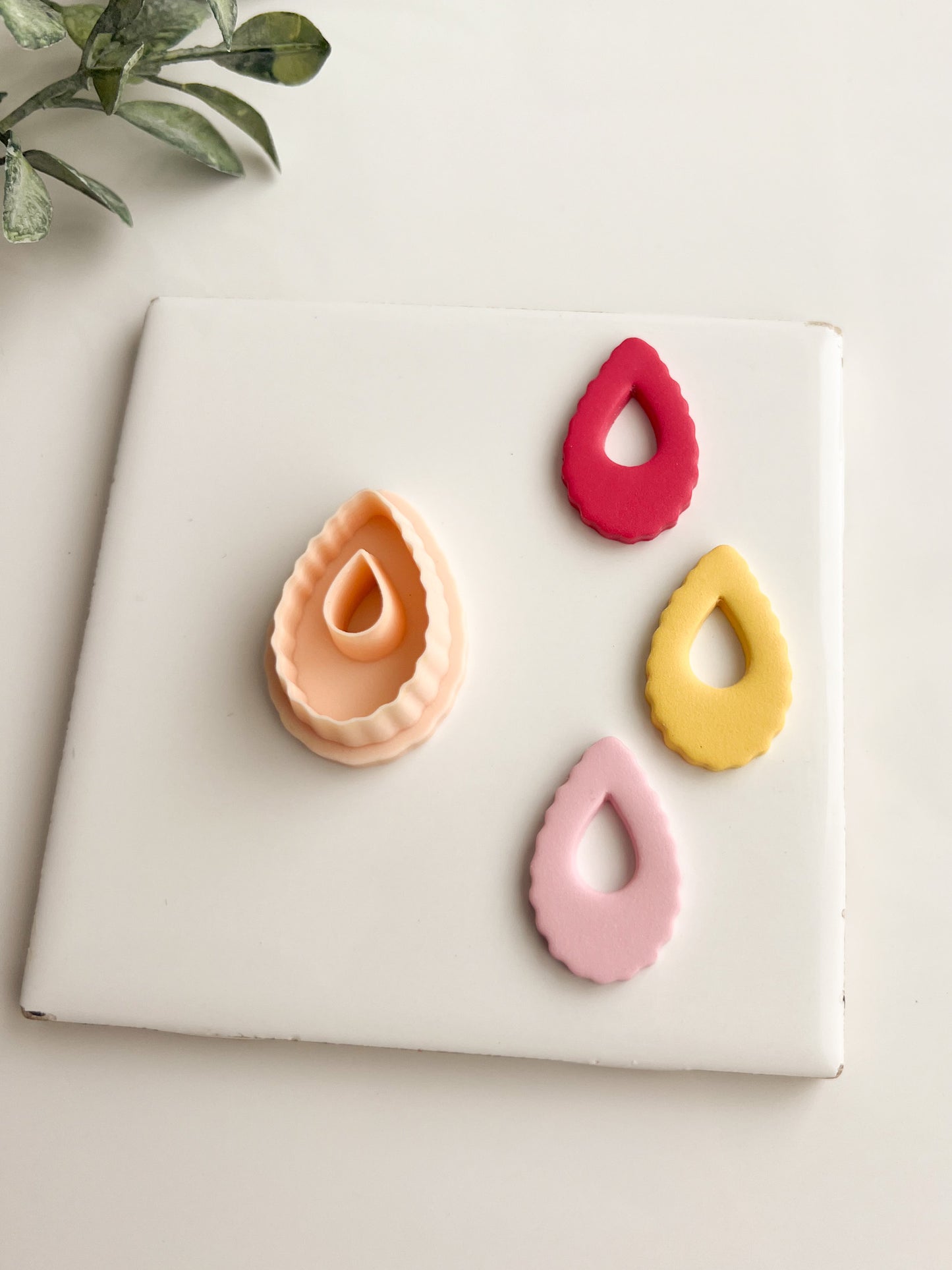 Ridged Donut Oval Clay Cutter | Ridged Donut Oval Polymer Clay Cutter for DIY Earrings Fun Jewelry and Trendy Handmade Accessories