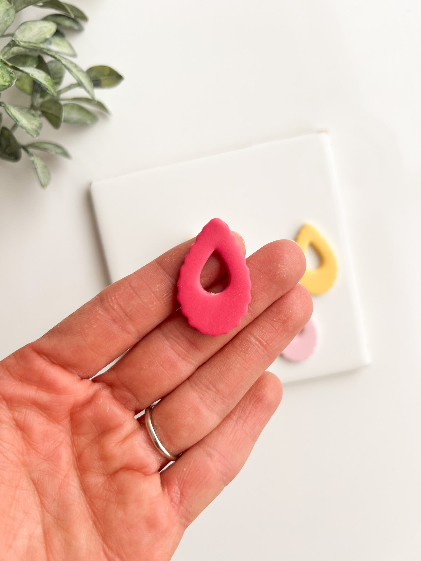 Ridged Donut Oval Clay Cutter | Ridged Donut Oval Polymer Clay Cutter for DIY Earrings Fun Jewelry and Trendy Handmade Accessories