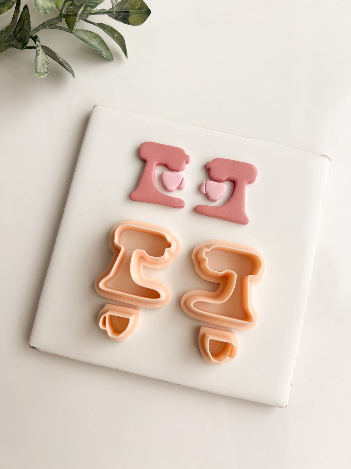 Kitchen-Aid Bowl Clay Cutter | Mixer Bowl Polymer Clay Cutter for DIY Baking-Themed Earrings Jewelry Making Handmade Clay Craft Supplies