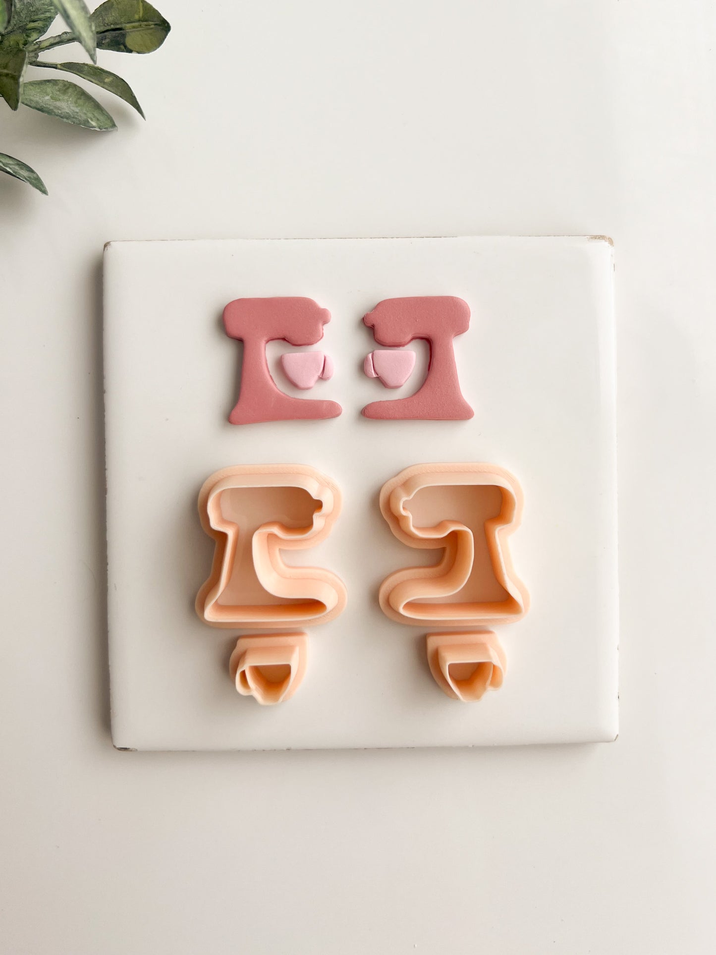Kitchen-Aid Bowl Clay Cutter | Mixer Bowl Polymer Clay Cutter for DIY Baking-Themed Earrings Jewelry Making Handmade Clay Craft Supplies