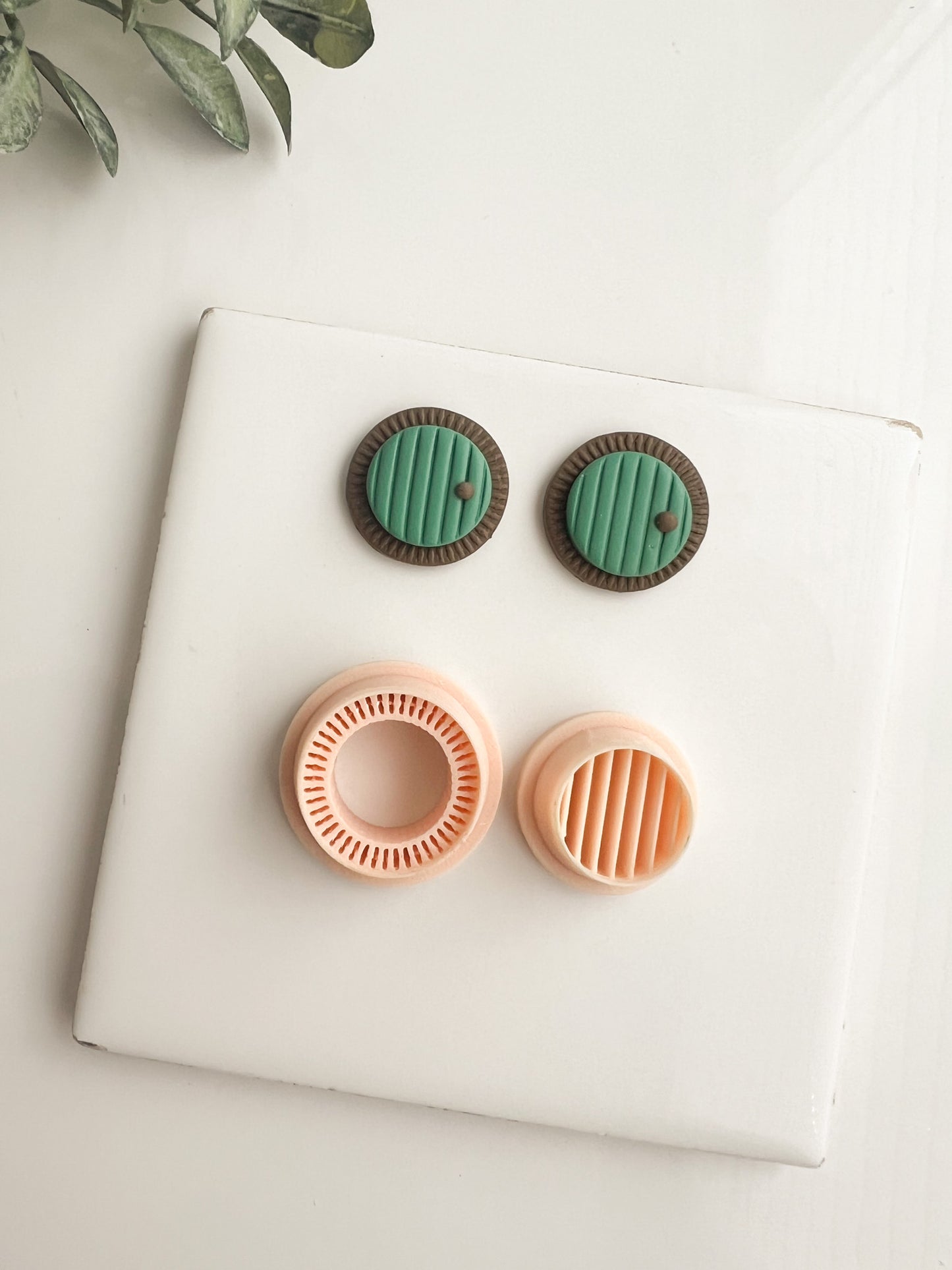 Hobbit Hole Clay Cutter | Hobbit Hole Polymer Clay Cutter for Fantasy-Themed Earrings DIY Jewelry and Lord of the Rings Inspired Crafts