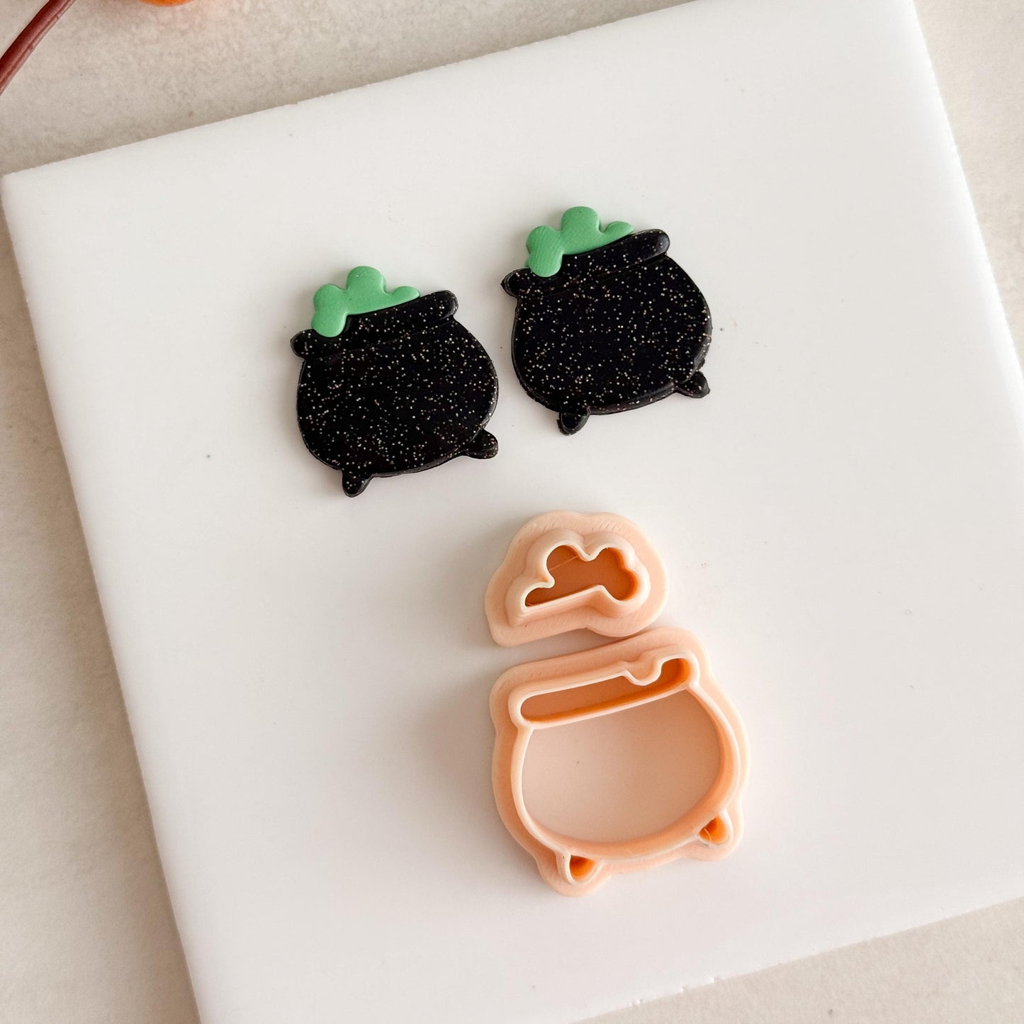 2025 Cauldron No. 1 | Cauldron Shape Spooky Halloween Fall Embossed Polymer Clay Tools for Autumn Earrings & Crafts