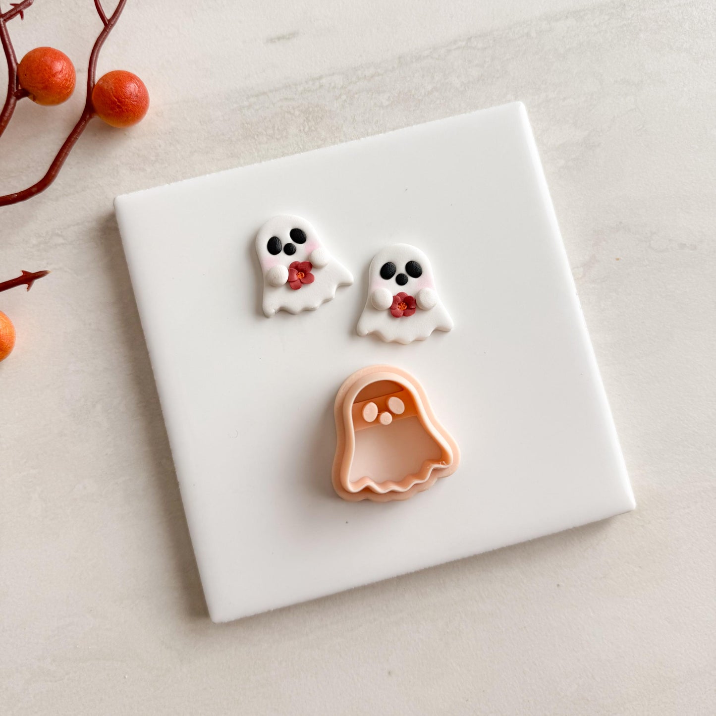 2025 Ghost Clay Cutter No. 1 | Fall Polymer Clay Cutter Spooky Embossed for Halloween Earrings