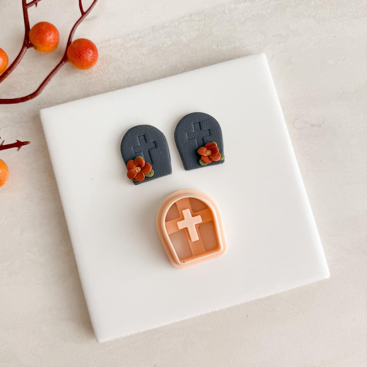 2025 Tombstone with Cross Clay Cutter | Spooky Halloween Gravestone Polymer Clay Cutter for Fall Earrings and Crafts