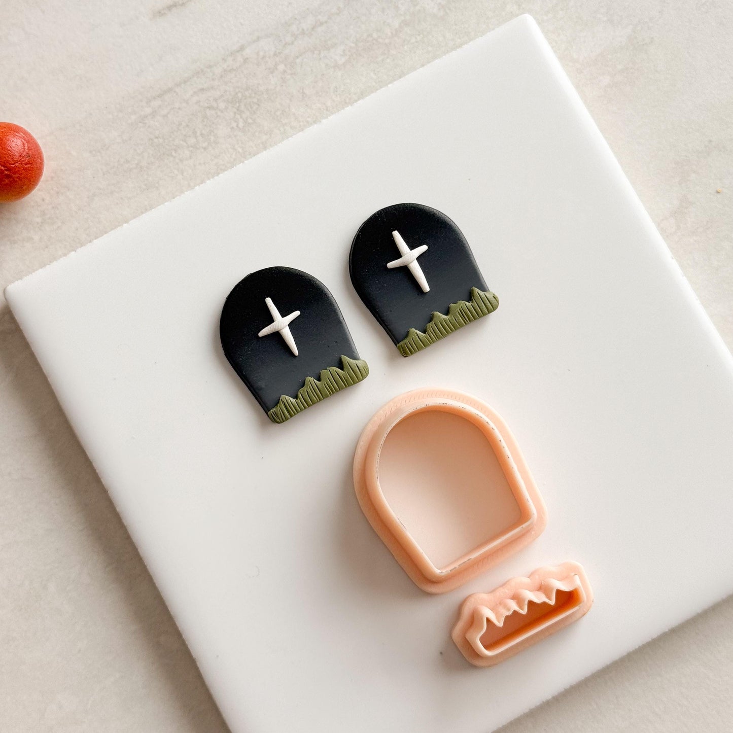 2025 Tombstone with Grass Clay Cutter | Spooky Halloween Gravestone Polymer Clay Cutter for Fall Earrings and Crafts