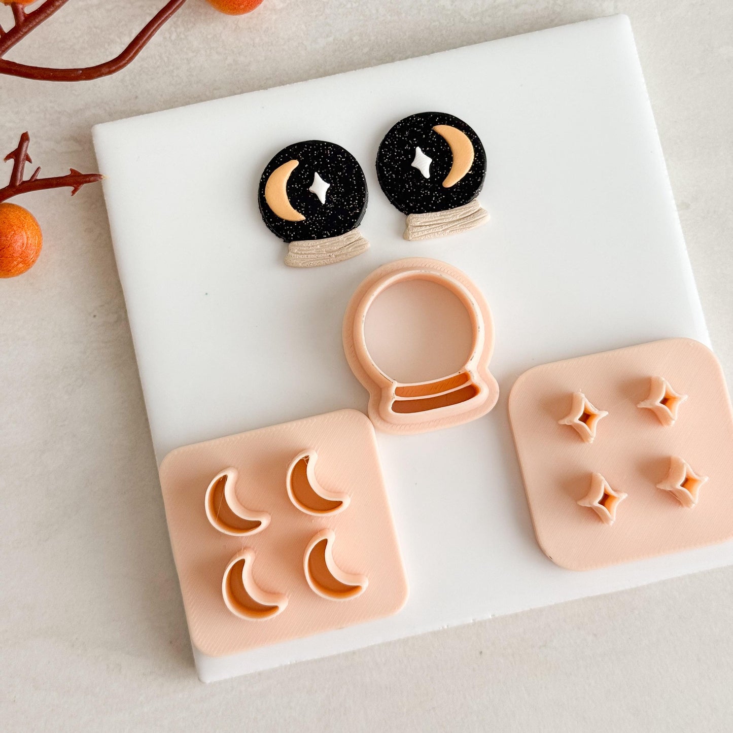 2025 Crystal Ball Clay Cutter | Witchy Polymer Clay Cutter for Mystical Earrings and Halloween Crafts Spooky Scary