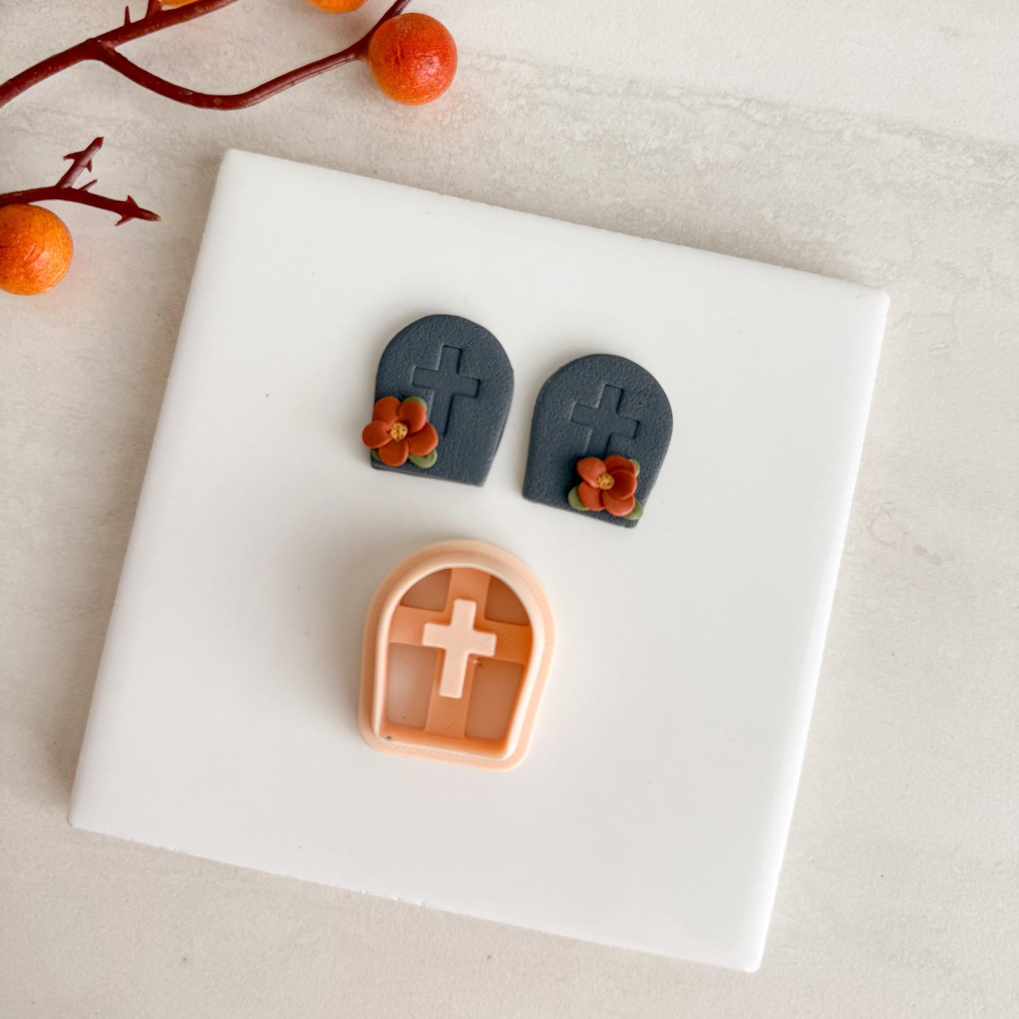 2025 Tombstone with Cross Clay Cutter | Spooky Halloween Gravestone Polymer Clay Cutter for Fall Earrings and Crafts