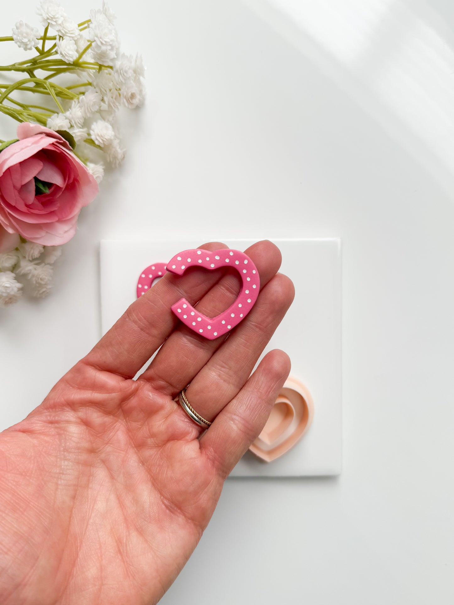 Gap Heart No. 1 (Mirrored) Clay Cutter | Gap Heart No. 1 (Mirrored) Polymer Clay Cutter for DIY Romantic Earrings Valentine-Themed Jewelry and Handmade Love Accessories