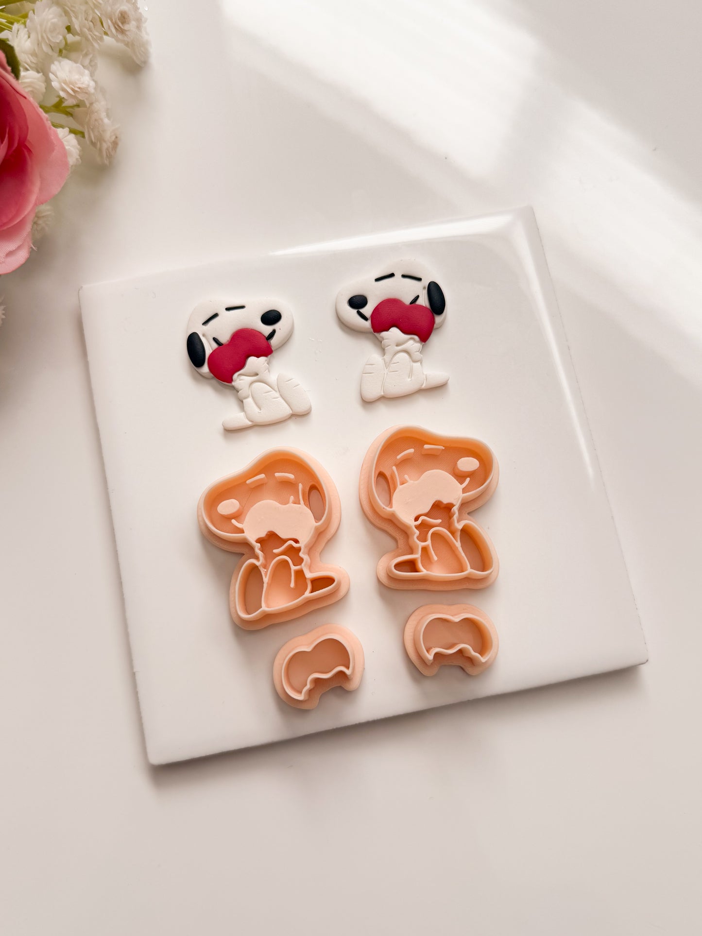 Snoopy Hugging Heart Clay Cutter | Snoopy Hugging Heart Polymer Clay Cutter for DIY Valentine Earrings Cartoon-Themed Jewelry and Handmade Cute Accessories
