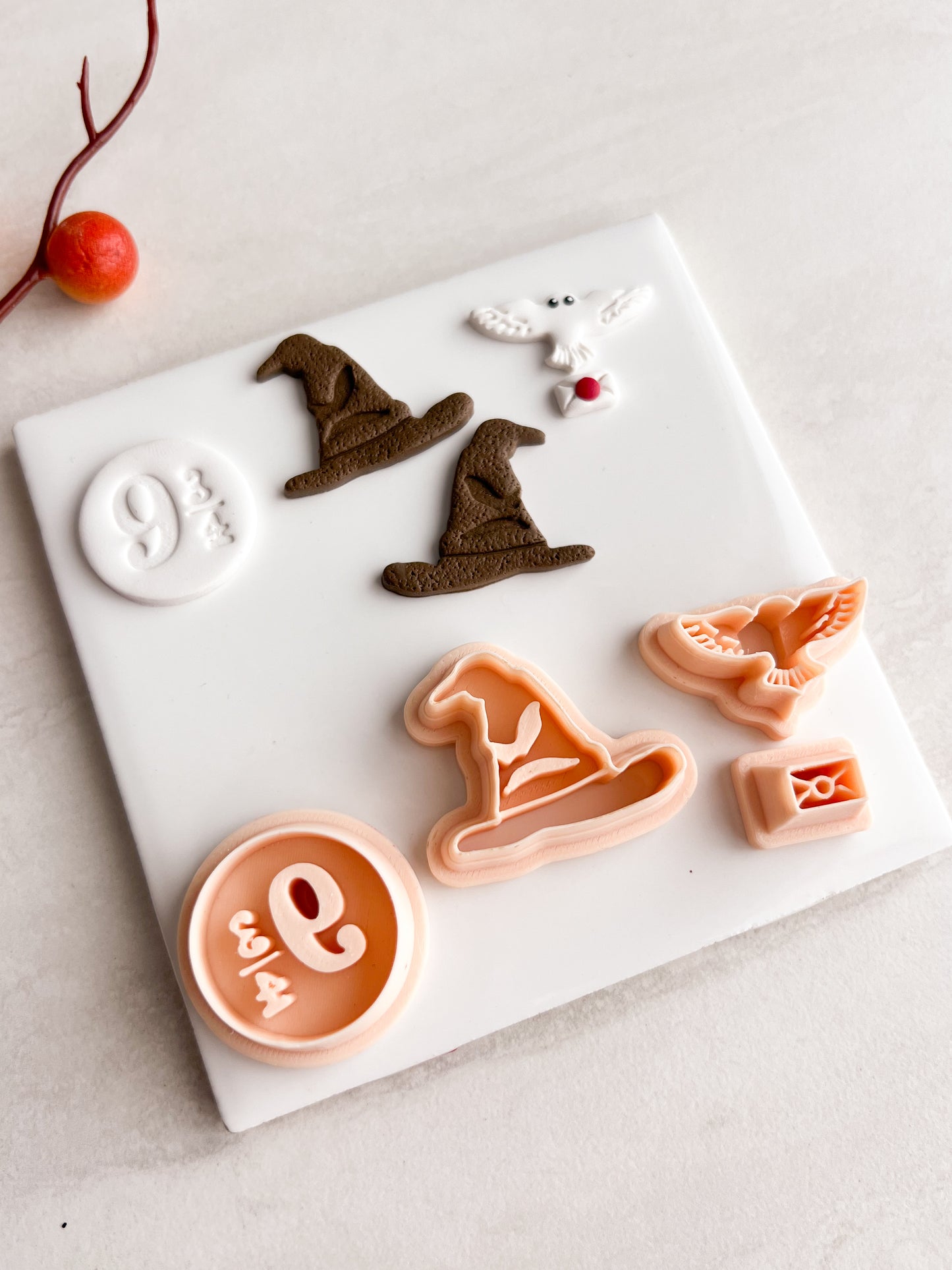 Hogwarts Trio Clay Cutter | Hogwarts Trio Polymer Clay Cutter for DIY Wizard-Themed Earrings Fantasy Jewelry and Handmade Magical Accessories