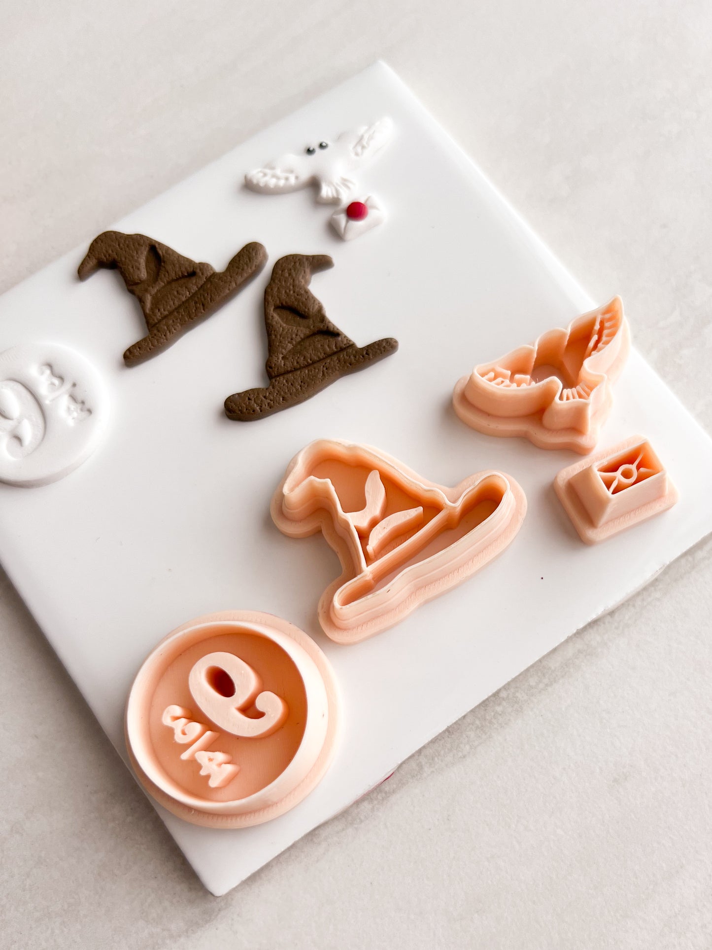 Hogwarts Trio Clay Cutter | Hogwarts Trio Polymer Clay Cutter for DIY Wizard-Themed Earrings Fantasy Jewelry and Handmade Magical Accessories