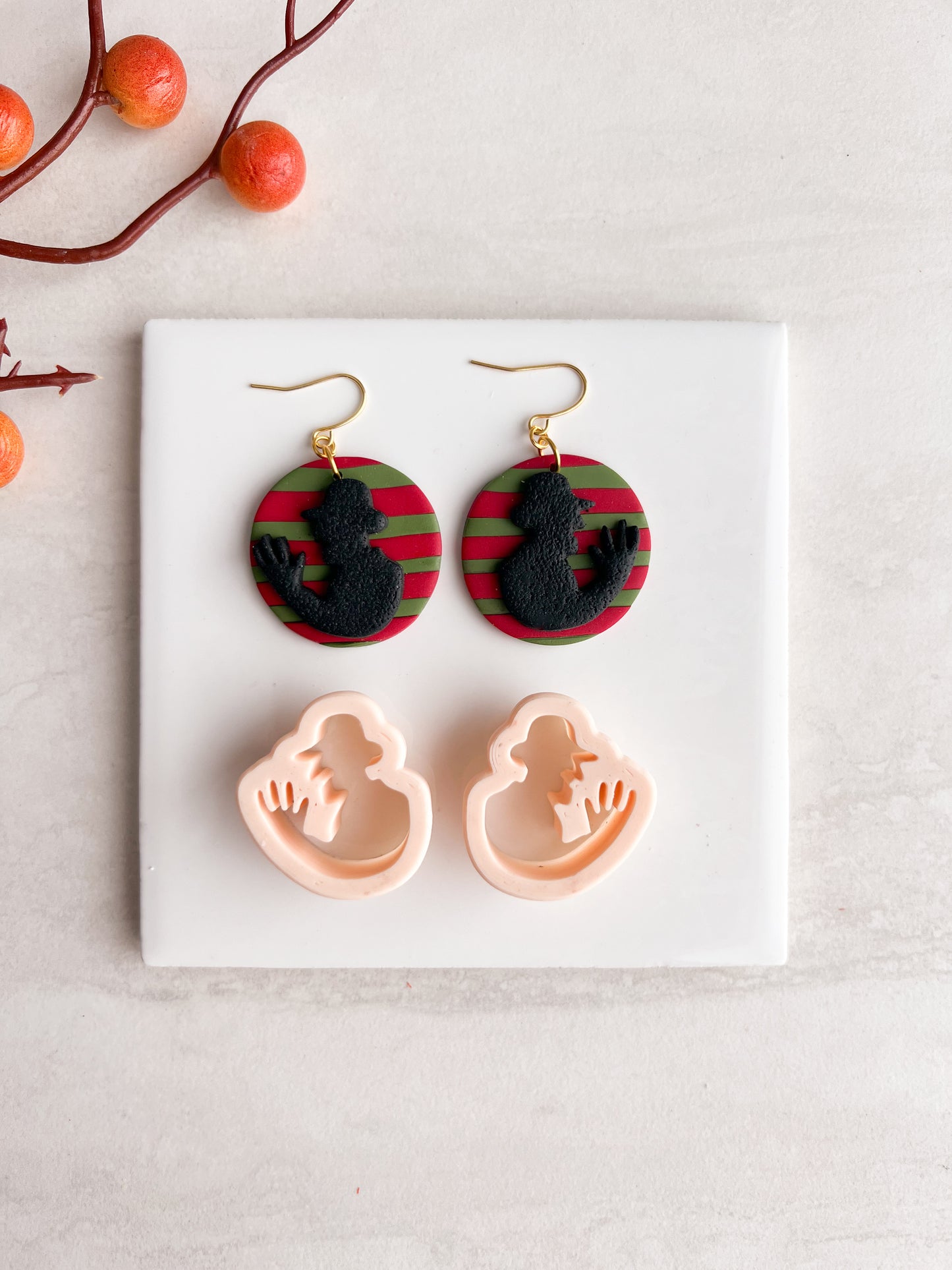 Nightmare on Elm Street Mirrored Freddie Silhouette Clay Cutter | Nightmare on Elm Street Mirrored Freddie Silhouette Polymer Clay Cutter for DIY Horror Earrings Halloween-Themed Jewelry and Handmade Spooky Accessories