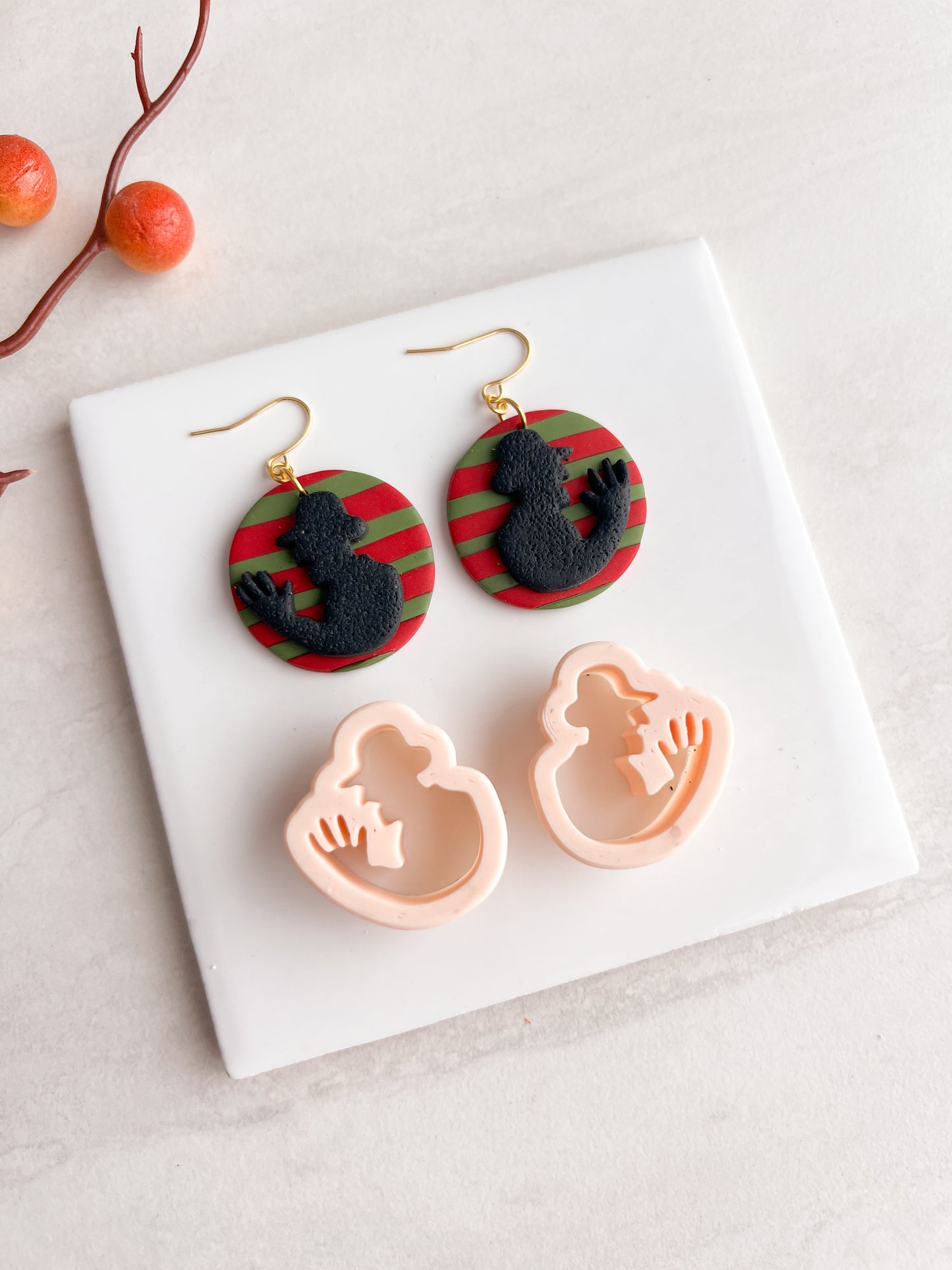 Nightmare on Elm Street Mirrored Freddie Silhouette Clay Cutter | Nightmare on Elm Street Mirrored Freddie Silhouette Polymer Clay Cutter for DIY Horror Earrings Halloween-Themed Jewelry and Handmade Spooky Accessories