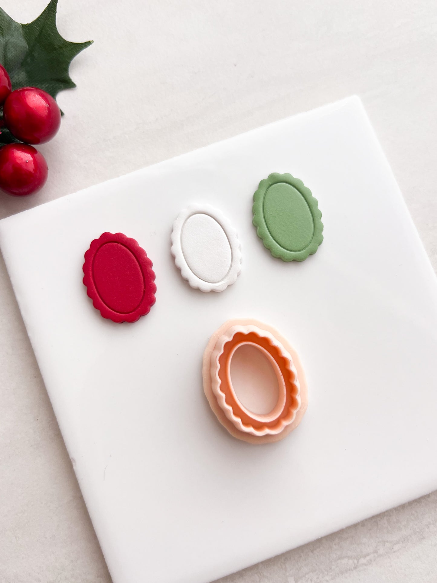 Embossed Portrait No. 1 Clay Cutter | Embossed Portrait No. 1 Polymer Clay Cutter for DIY Classic Earrings Vintage-Themed Jewelry and Handmade Decorative Accessories