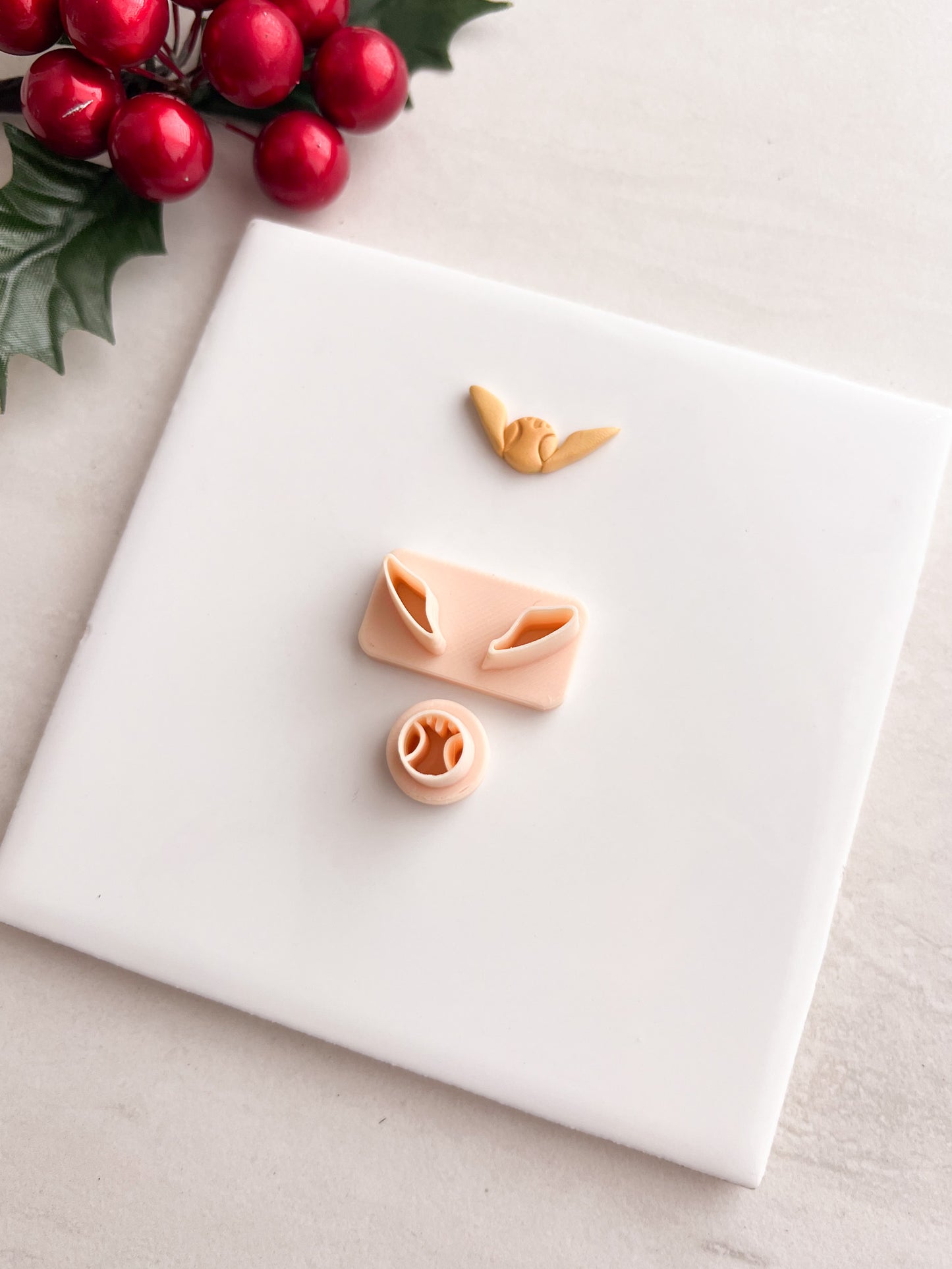 Golden Snitch Clay Cutter | Golden Snitch Polymer Clay Cutter for DIY Wizard Earrings Harry Potter-Themed Jewelry and Handmade Magical Accessories
