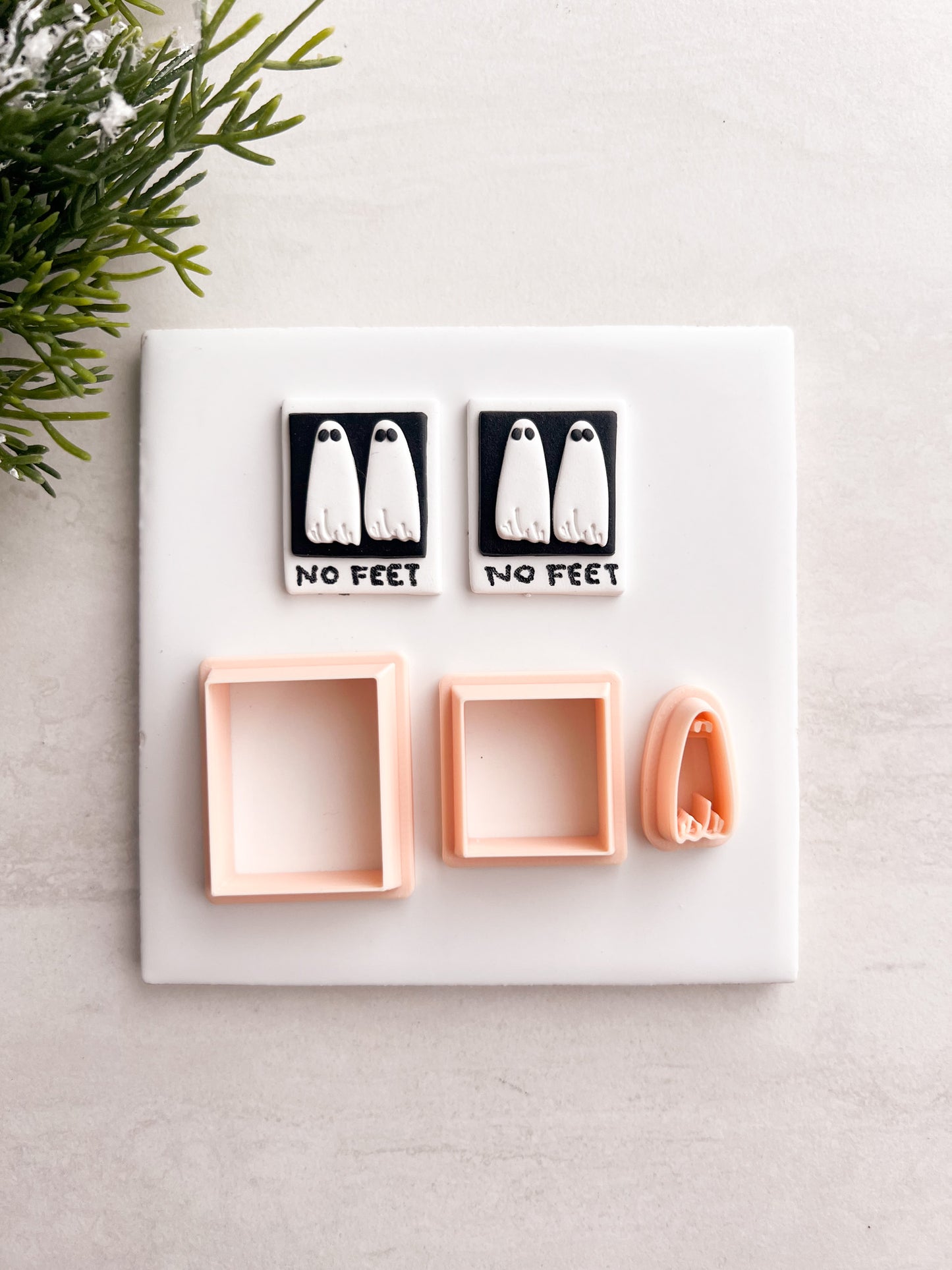 No Feet Ghost Clay Cutters | No Feet Ghost Polymer Clay Cutter for DIY Halloween Earrings Spooky Jewelry and Handmade Ghost-Themed Accessories