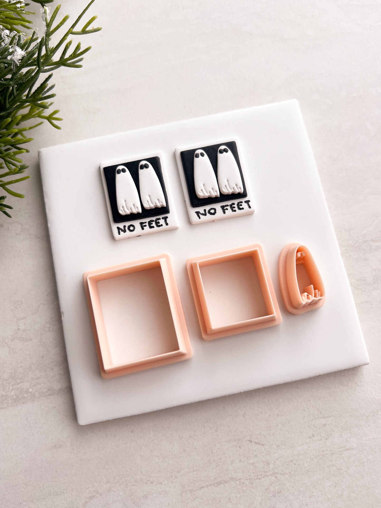 No Feet Ghost Clay Cutters | No Feet Ghost Polymer Clay Cutter for DIY Halloween Earrings Spooky Jewelry and Handmade Ghost-Themed Accessories
