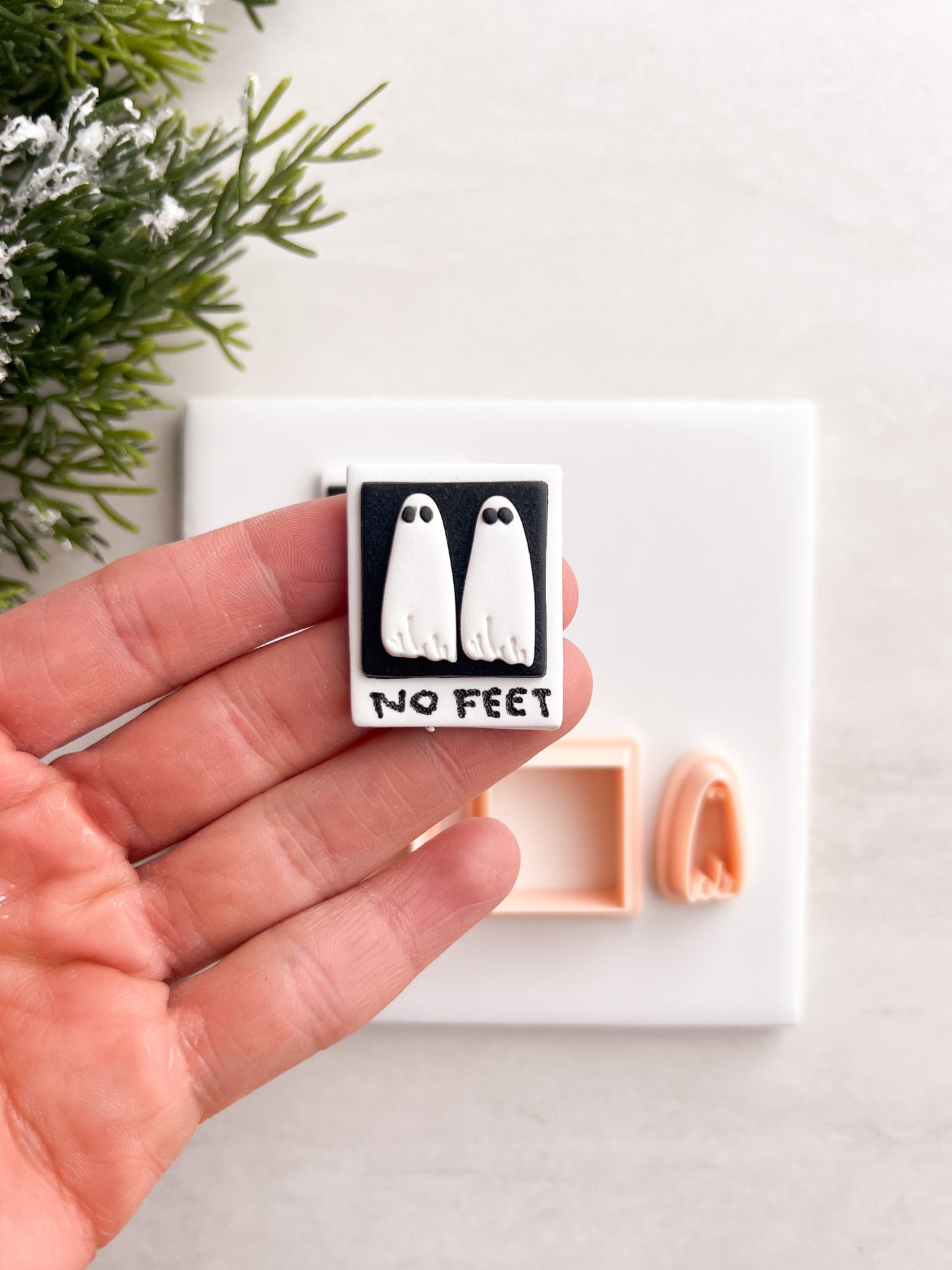 No Feet Ghost Clay Cutters | No Feet Ghost Polymer Clay Cutter for DIY Halloween Earrings Spooky Jewelry and Handmade Ghost-Themed Accessories