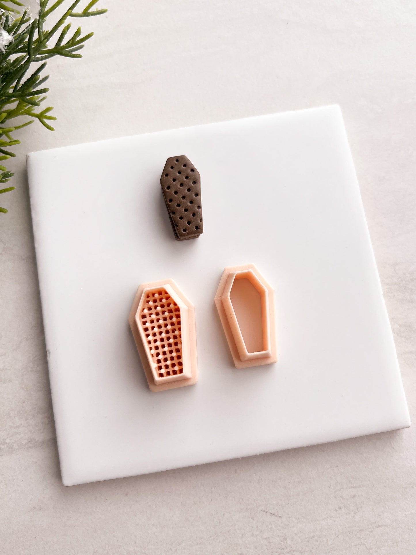 Coffin Ice Cream Sandwich Clay Cutter | Coffin Ice Cream Sandwich Polymer Clay Cutter for DIY Halloween Earrings Spooky-Themed Jewelry and Handmade Cute Accessories