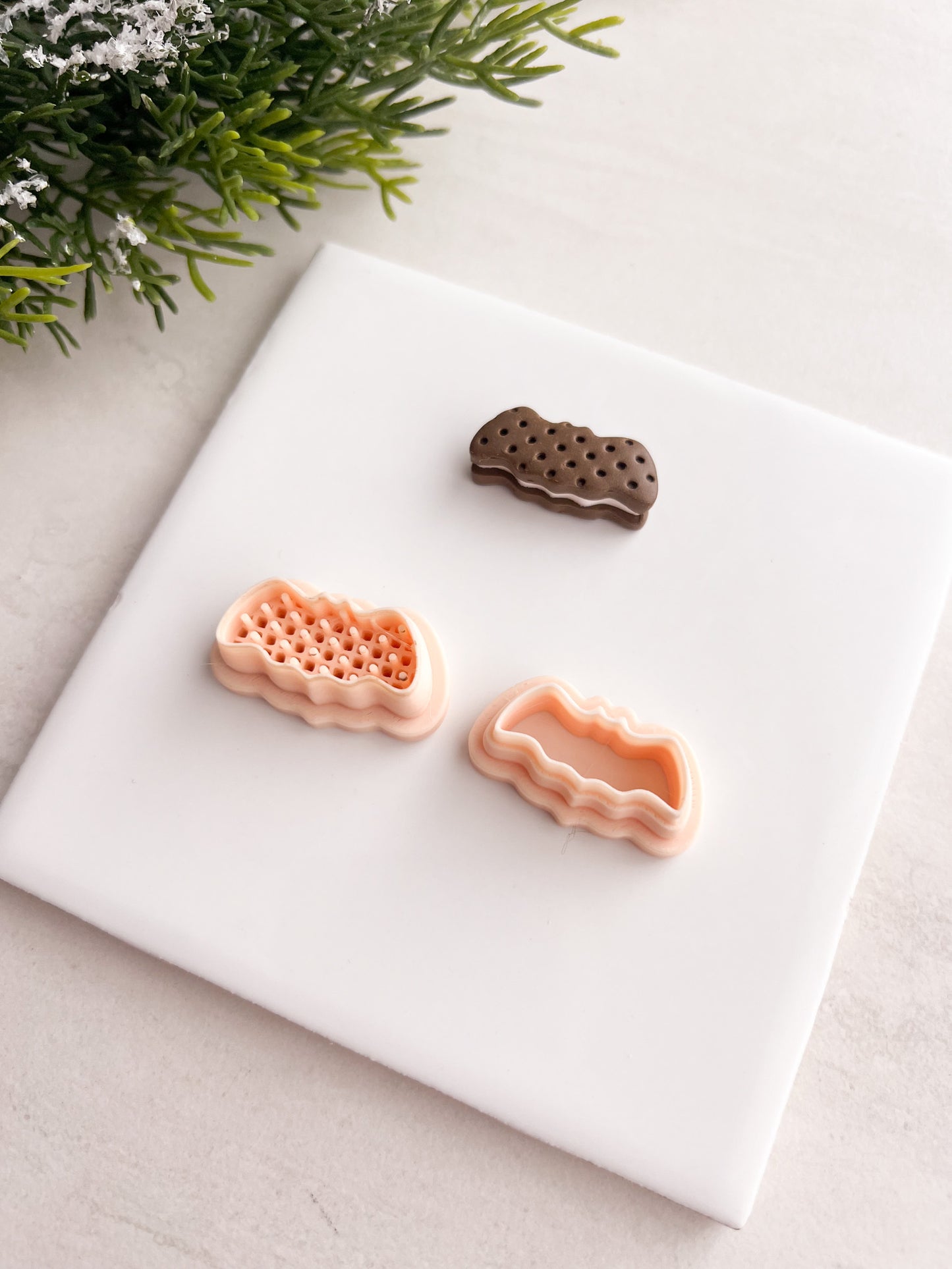 Bat Ice Cream Sandwich Clay Cutter | Bat Ice Cream Sandwich Polymer Clay Cutter for DIY Halloween Earrings Sweet-Themed Jewelry and Handmade Spooky Accessories