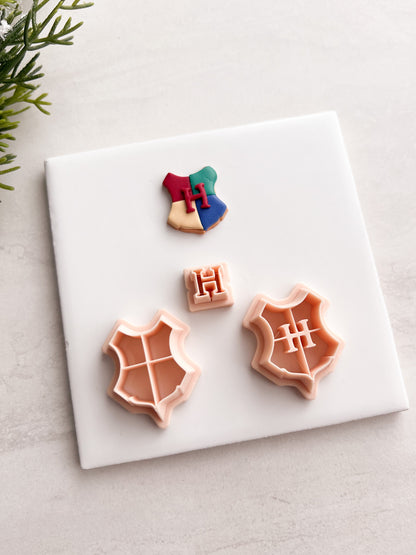 Hogwarts Crest Clay Cutter | Hogwarts Crest Polymer Clay Cutter for DIY Magic-Themed Earrings Fantasy Jewelry and Handmade Wizard Accessories