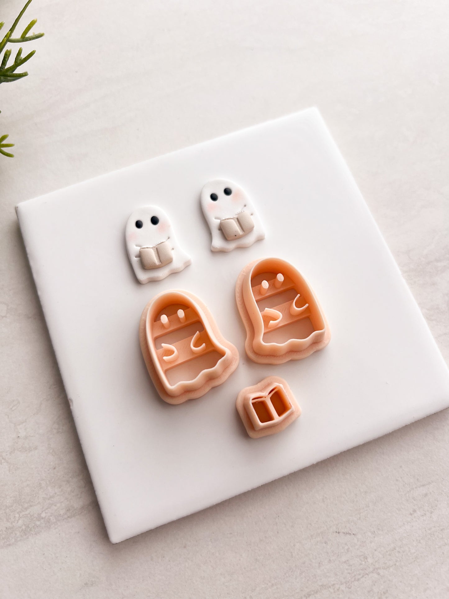 Ghost Reading Book Clay Cutter | Ghost Reading Book Polymer Clay Cutter for DIY Halloween Earrings Spooky-Themed Jewelry and Handmade Cute Accessories