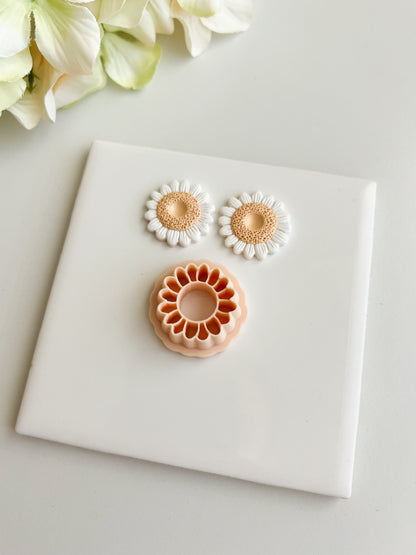 Daisy No. 12 Clay Cutter | Daisy No. 12 Polymer Clay Cutter for DIY Flower Earrings Spring-Themed Jewelry and Handmade Botanical Accessories