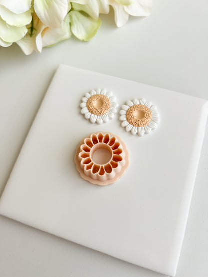 Daisy No. 12 Clay Cutter | Daisy No. 12 Polymer Clay Cutter for DIY Flower Earrings Spring-Themed Jewelry and Handmade Botanical Accessories