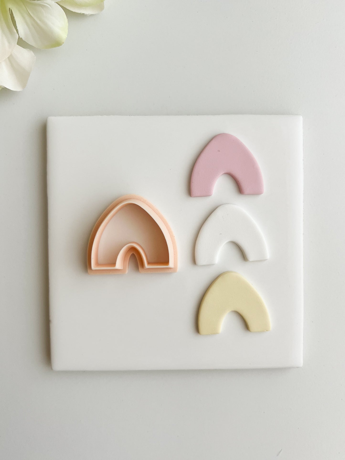 Pointed Wide Arch Clay Cutter | Pointed Wide Arch Polymer Clay Cutter for DIY Geometric Earrings Modern Jewelry and Handmade Minimalist Accessories