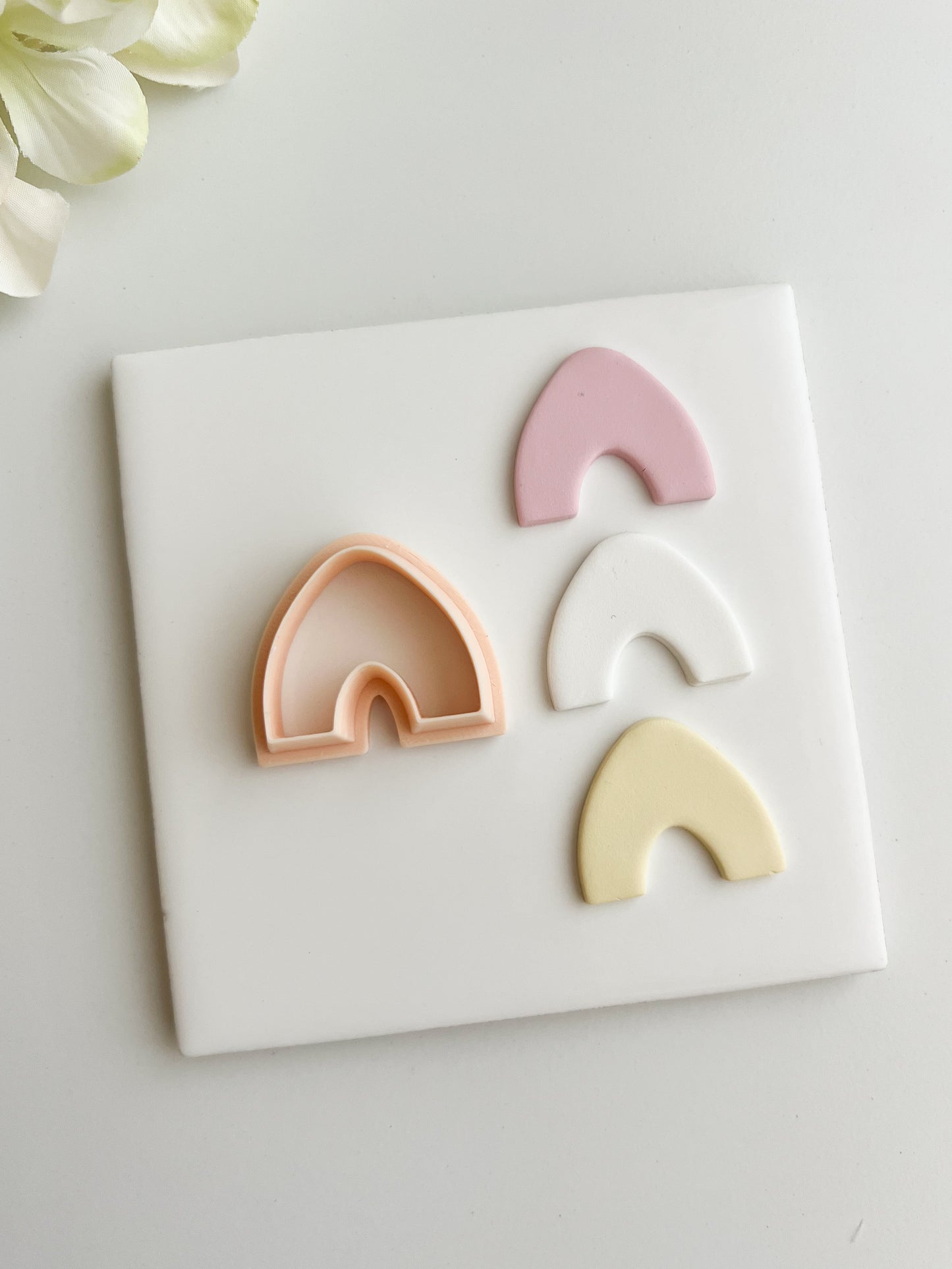 Pointed Wide Arch Clay Cutter | Pointed Wide Arch Polymer Clay Cutter for DIY Geometric Earrings Modern Jewelry and Handmade Minimalist Accessories