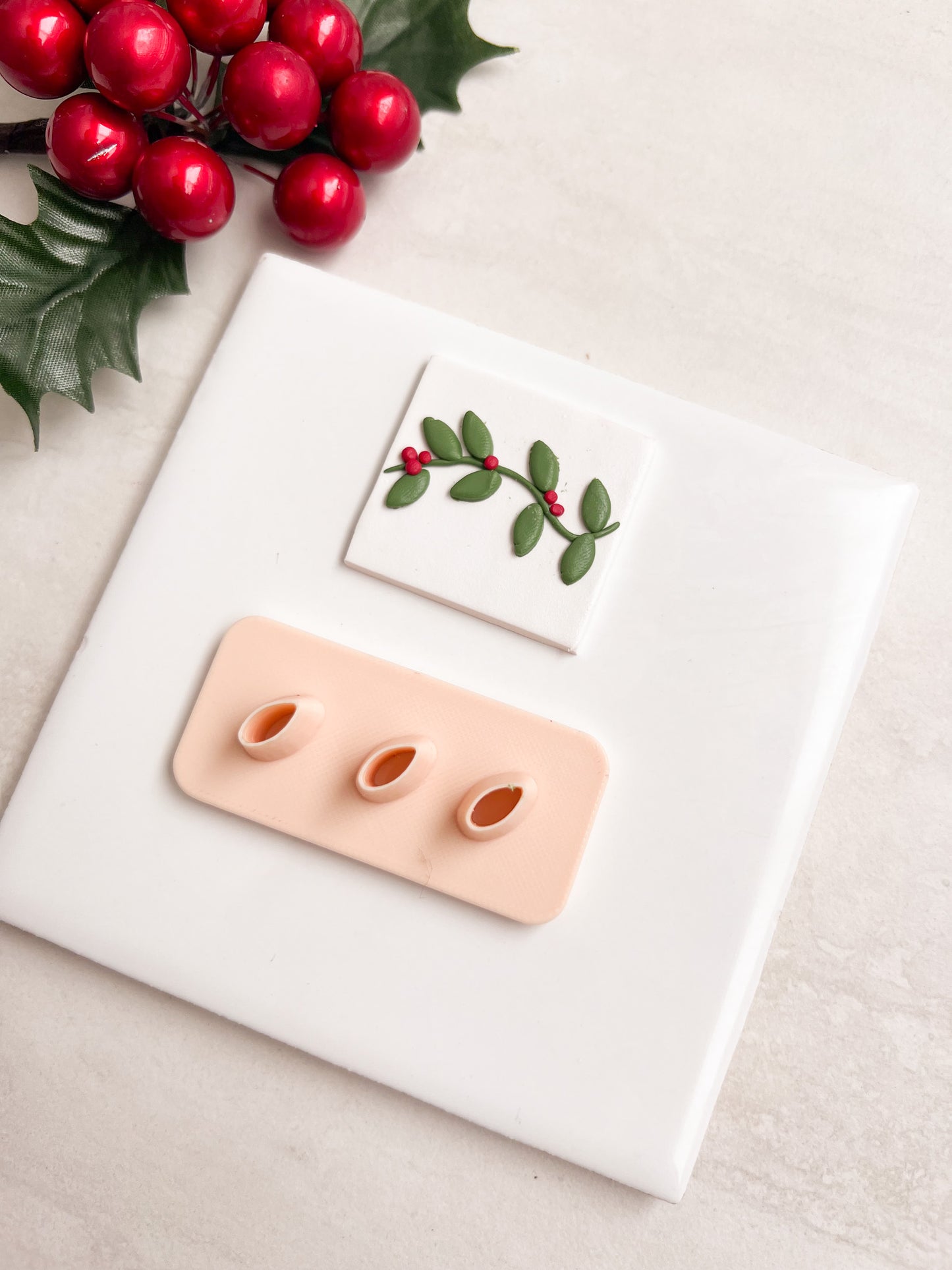 Holly Leaf Cluster No. 5 Clay Cutter | Holly Leaf Cluster No. 5 Polymer Clay Cutter for DIY Winter Earrings Christmas Jewelry and Handmade Festive Accessories